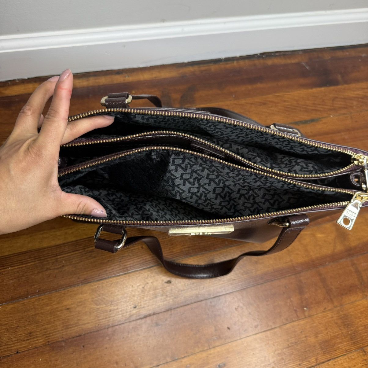 DKNY DKNY Dark Brown Leather Tote with Gold Plate Size ONE SIZE - 11 Thumbnail