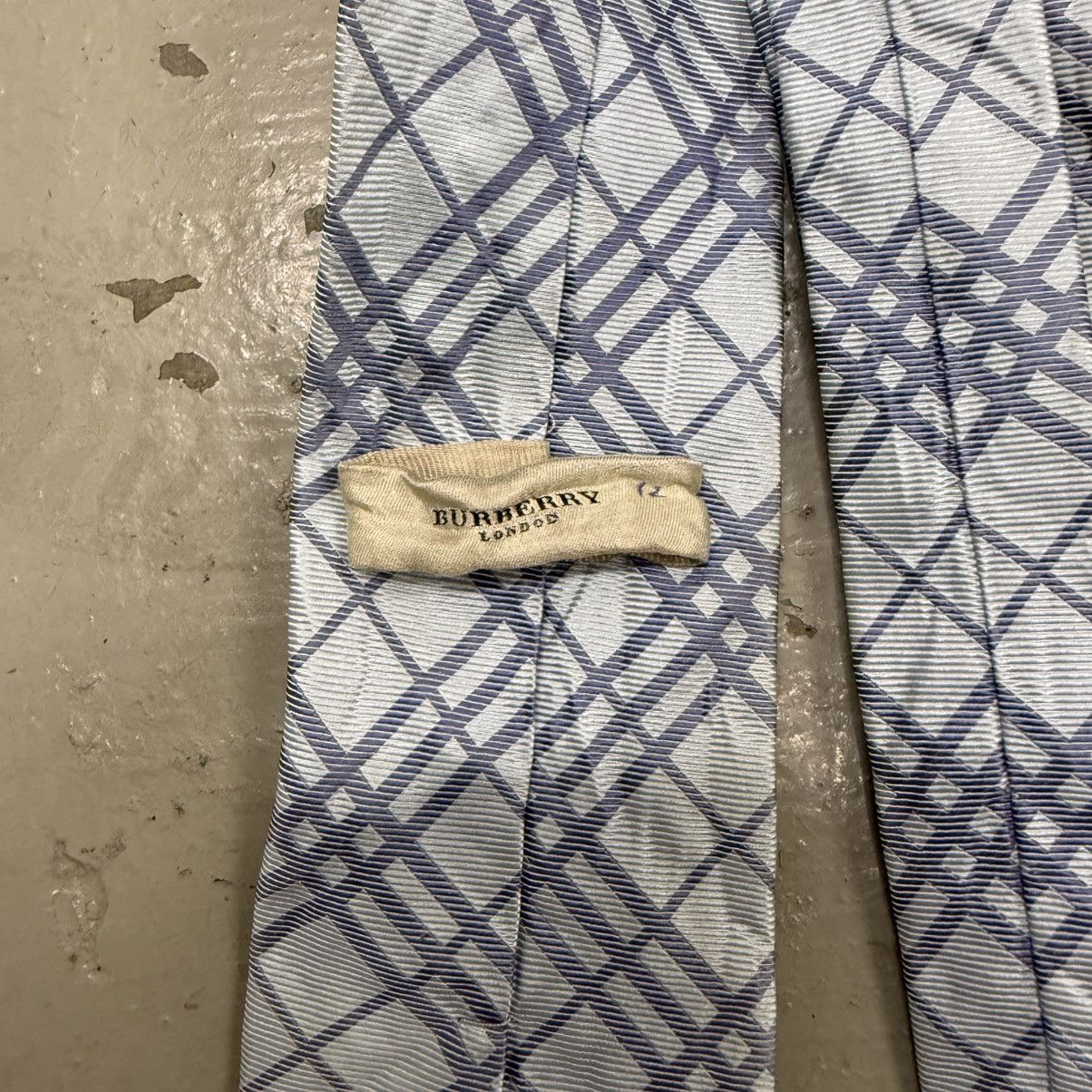 Burberry Vintage Burberry Nova Check Blue Classic Silk Tie Size ONE SIZE - 4 Thumbnail