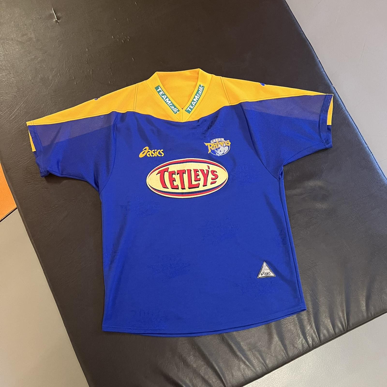 Asics × Canterbury of New Zealand × Vintage LEEDS RHINOS ASICS RARE RUGBY VINTAGE JERSEY SZ M Size US M / EU 48-50 / 2 - 1 Thumbnail