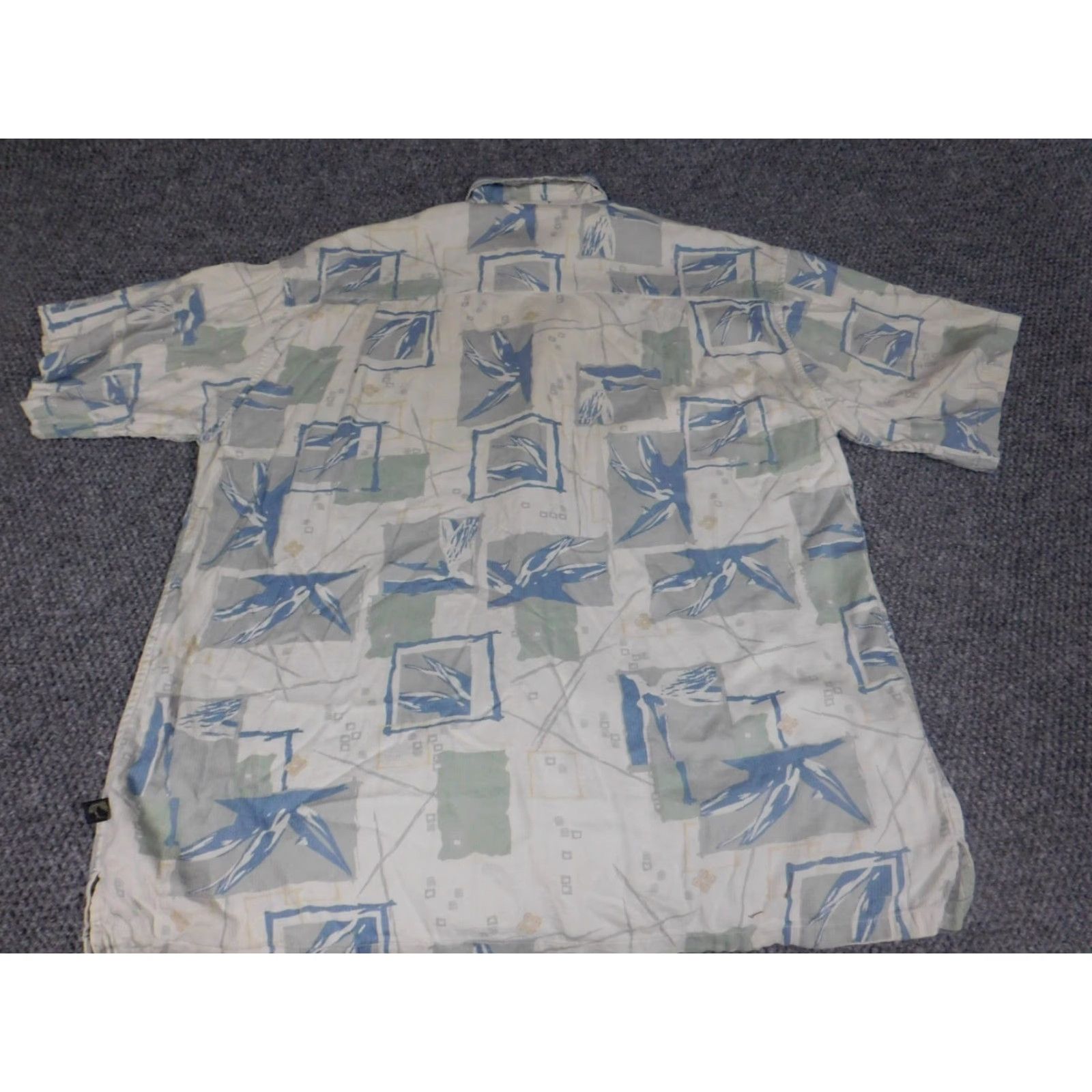 Vintage Newport Blue Mens Shirt L Button-Down Hawaiian Floral Beige Knit Cotton Polyester Blue Short Sleeve Regular Size US L / EU 52-54 / 3 - 6 Thumbnail