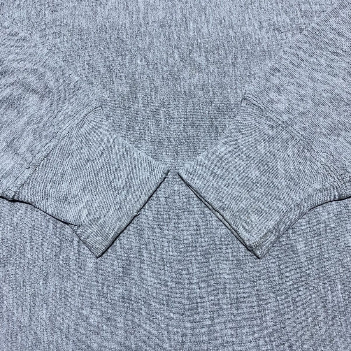 Champion Rare‼️🔥Vintage Distress Reverse Weave Small Logo Sweatshirt Size US M / EU 48-50 / 2 - 9 Thumbnail