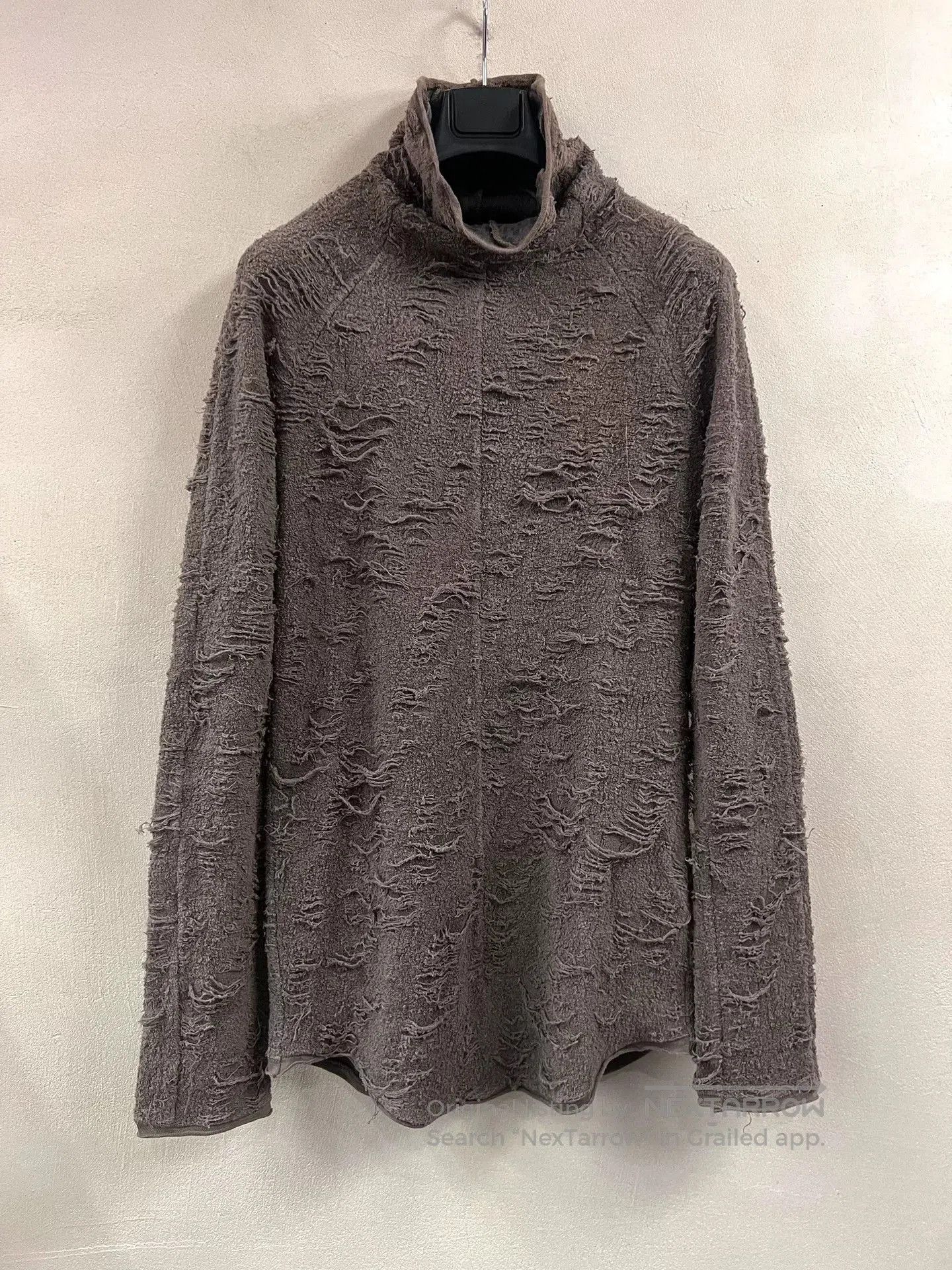 Julius Julius_7 Distressed High Neck Long Sleeve Top. Size US M / EU 48-50 / 2 - 1 Thumbnail