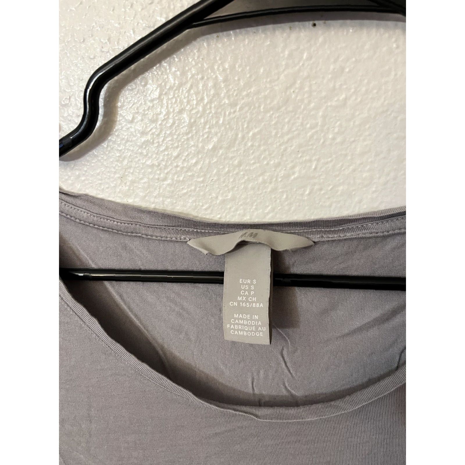 H&M VINTAGE H&M T-Shirt Shirt Women Small Gray Solid Short Sleeve Logo 90s Womens Size S / US 4 / IT 40 - 2 Thumbnail
