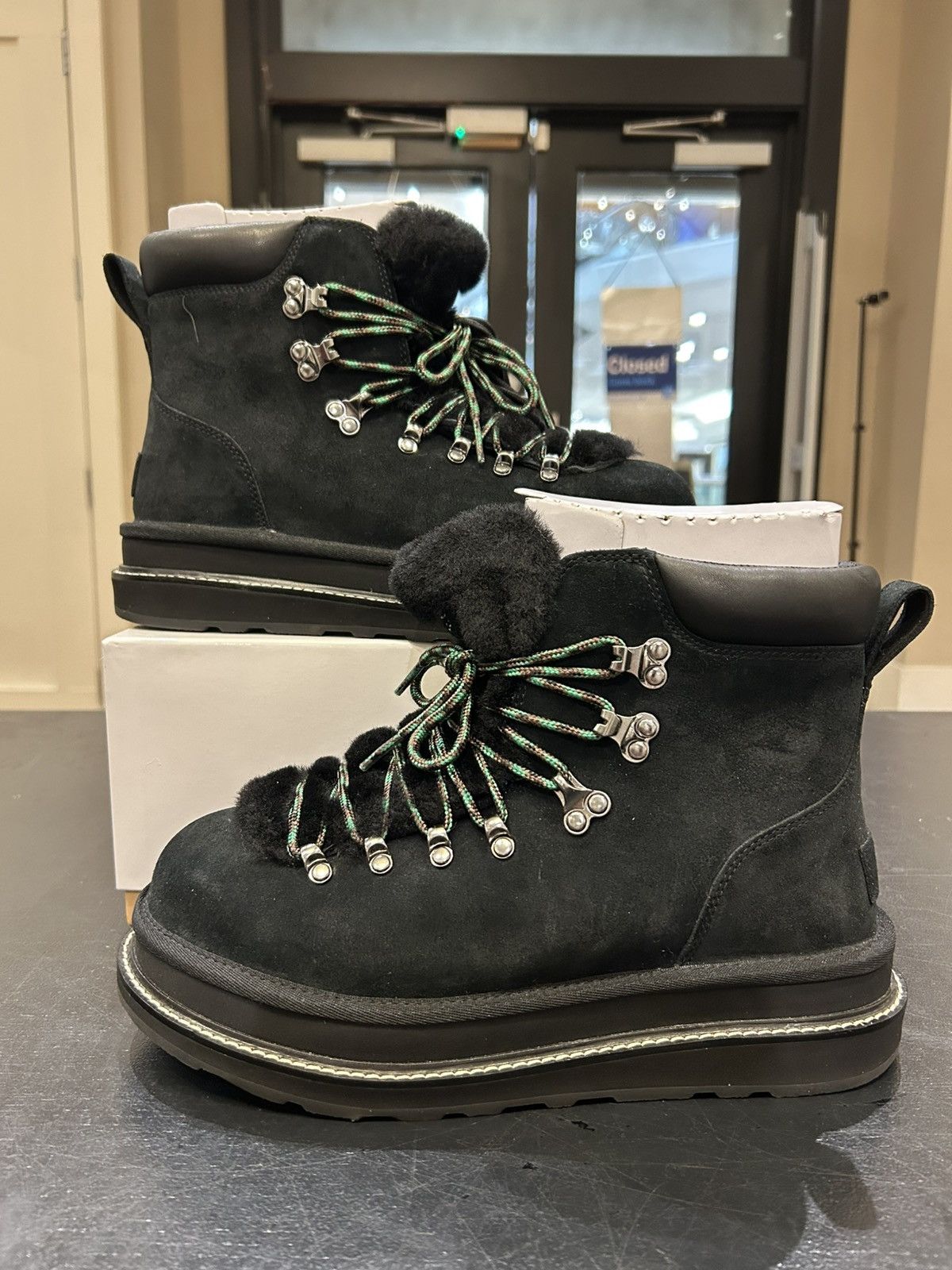 Sacai × Ugg Ugg X Sacai Hiking Boots - Black Size US 9 / EU 42 - 1 Thumbnail