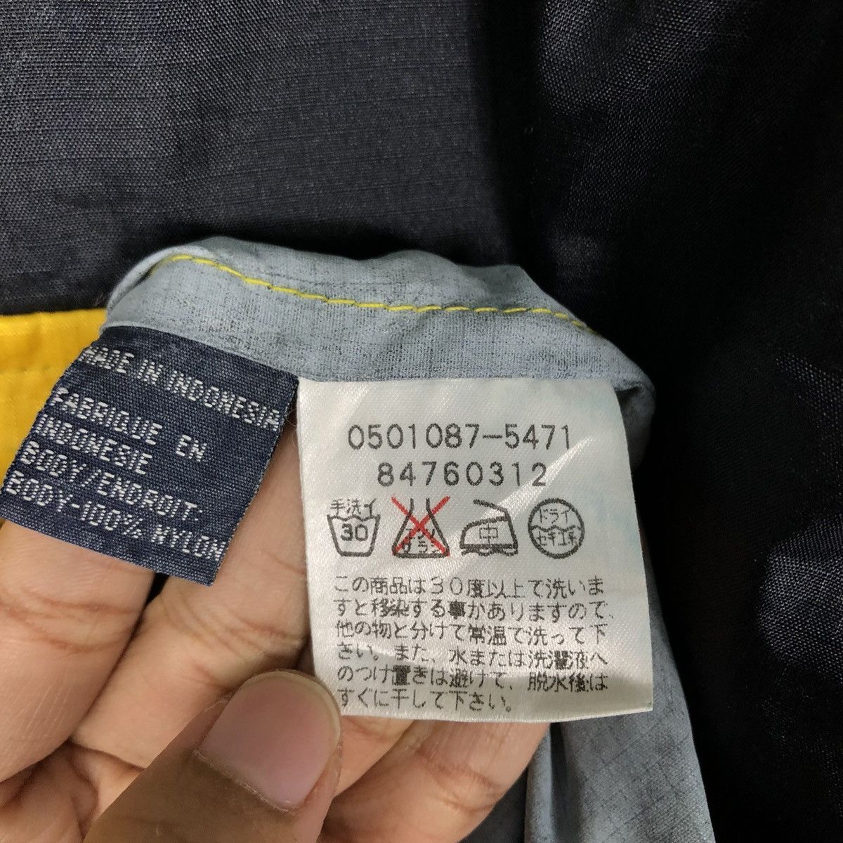 Japanese Brand VINTAGE ANORAK JACKET PULL OVER TOMMY HILFIGER SAILING GEAR Size US S / EU 44-46 / 1 - 18 Thumbnail