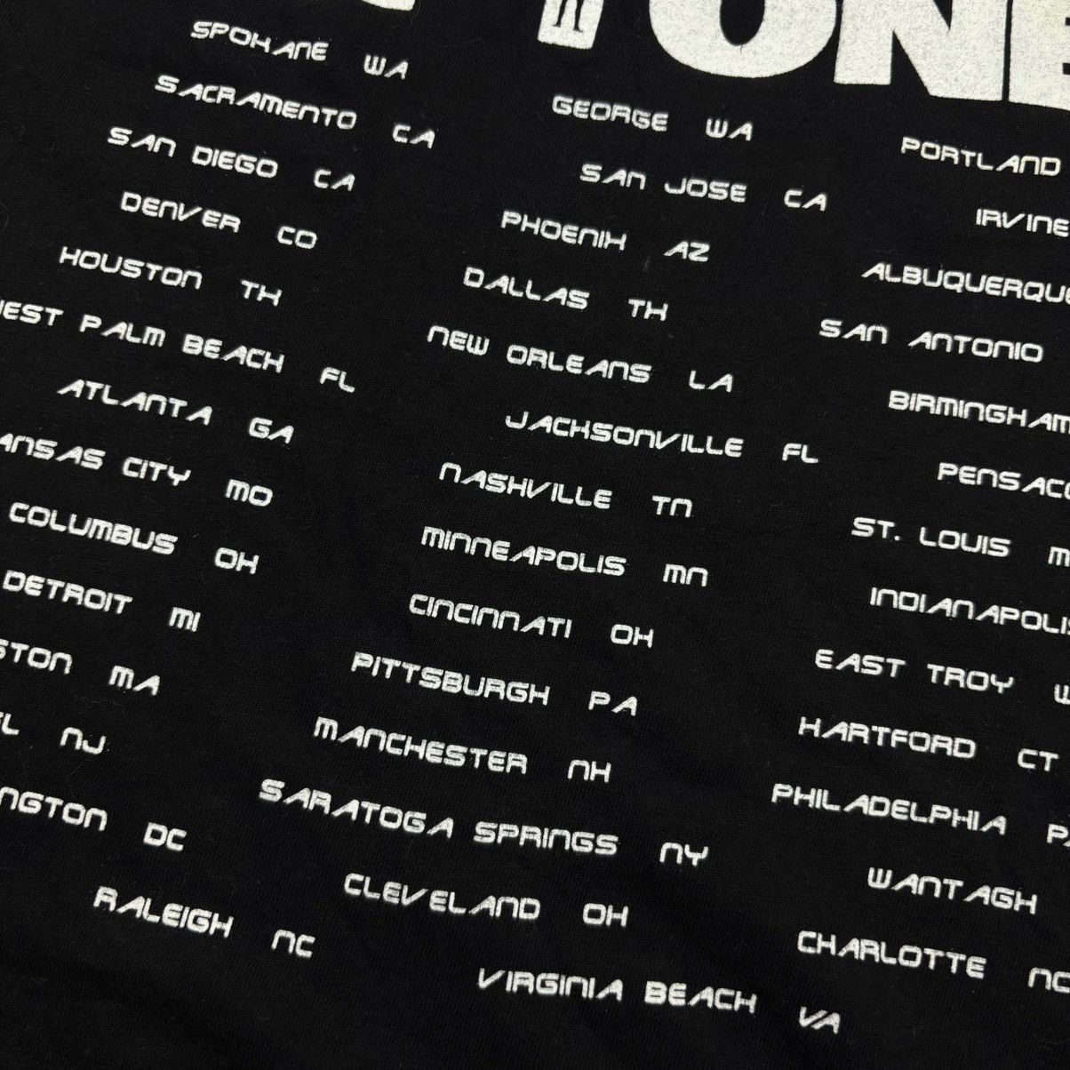 Band Tees Vintage Deftones – White Pony Tour 2000 Size US XL / EU 56 / 4 - 5 Thumbnail