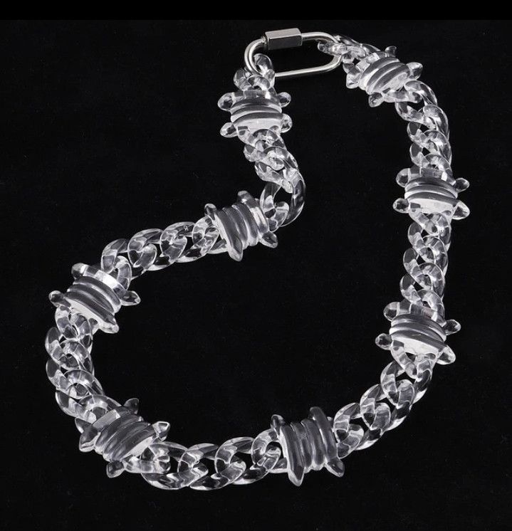 Japanese Brand Unisex Transparent Acrylic Thorns Chain Necklace Size ONE SIZE - 4 Thumbnail