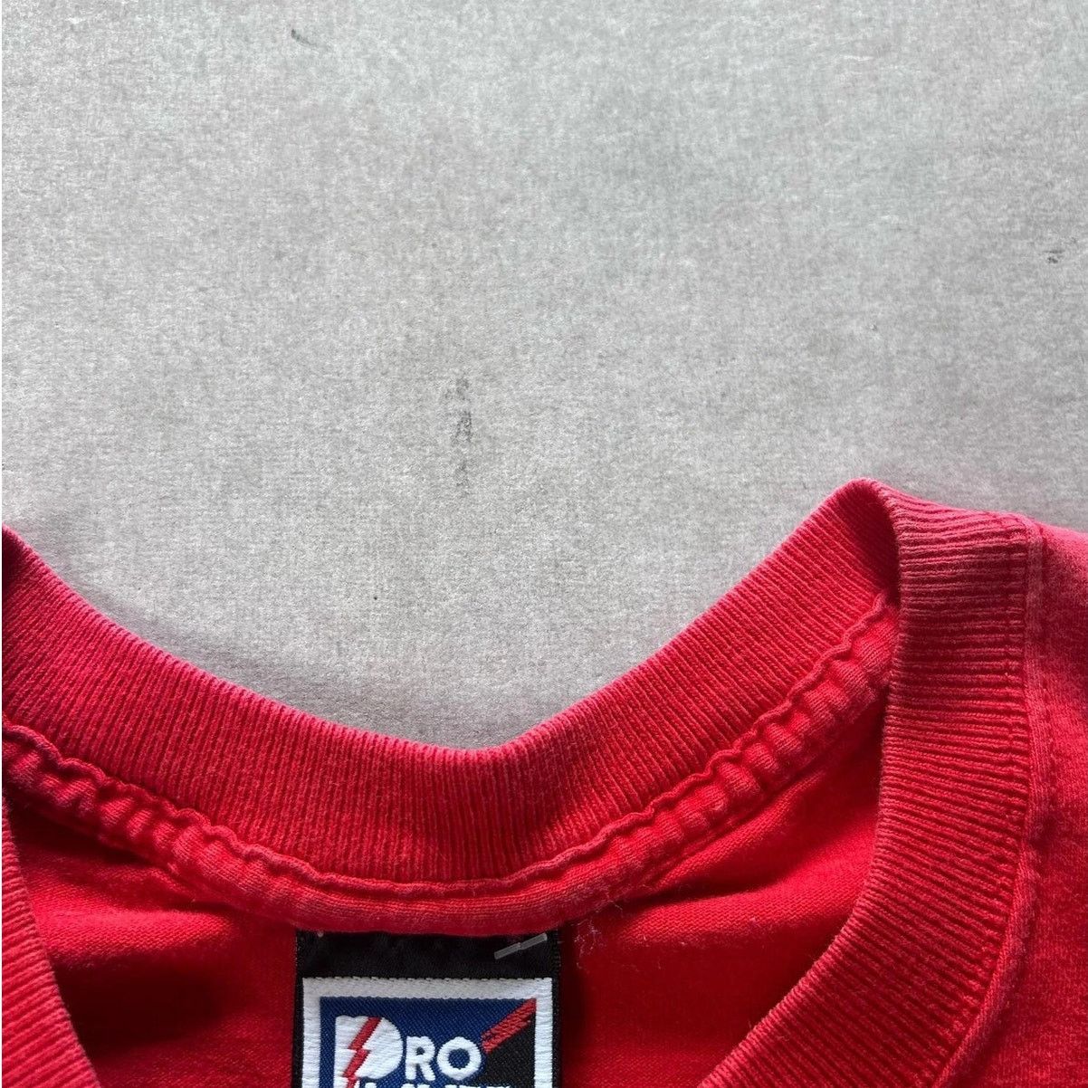 Pro Player Vintage Kansas City Chiefs Pro Player Red Helmet T Shirt -L Size US L / EU 52-54 / 3 - 4 Thumbnail