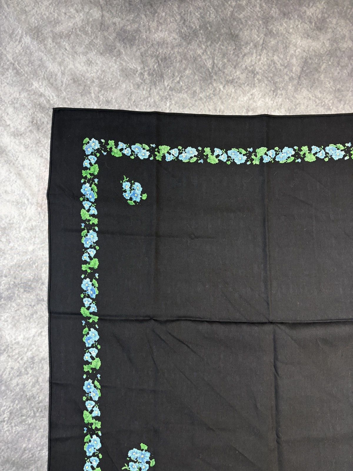 Vintage Vintage Hand Printed Wool Scarf 1960s 1970s Cashmere Scarf Size ONE SIZE - 18 Thumbnail