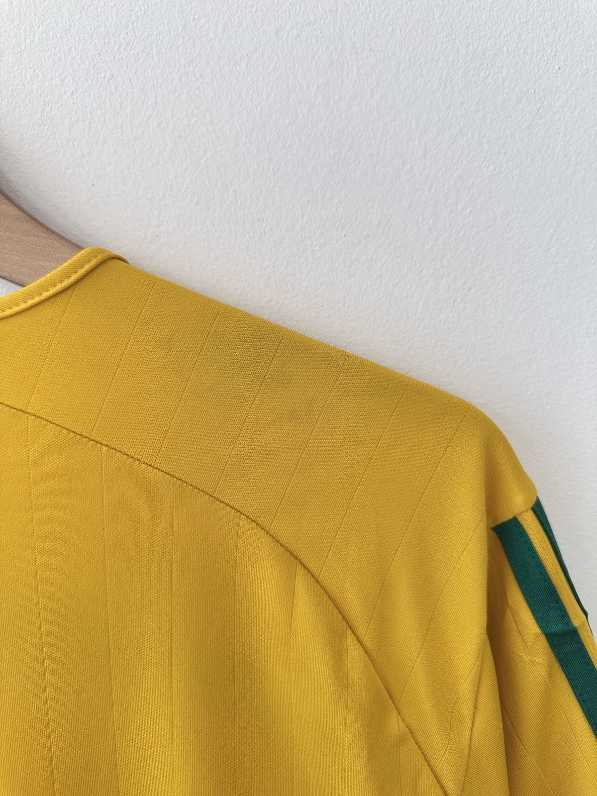 Adidas South Africa 2005 2006 Home Football Shirt Jersey Adidas Size US M / EU 48-50 / 2 - 18 Thumbnail