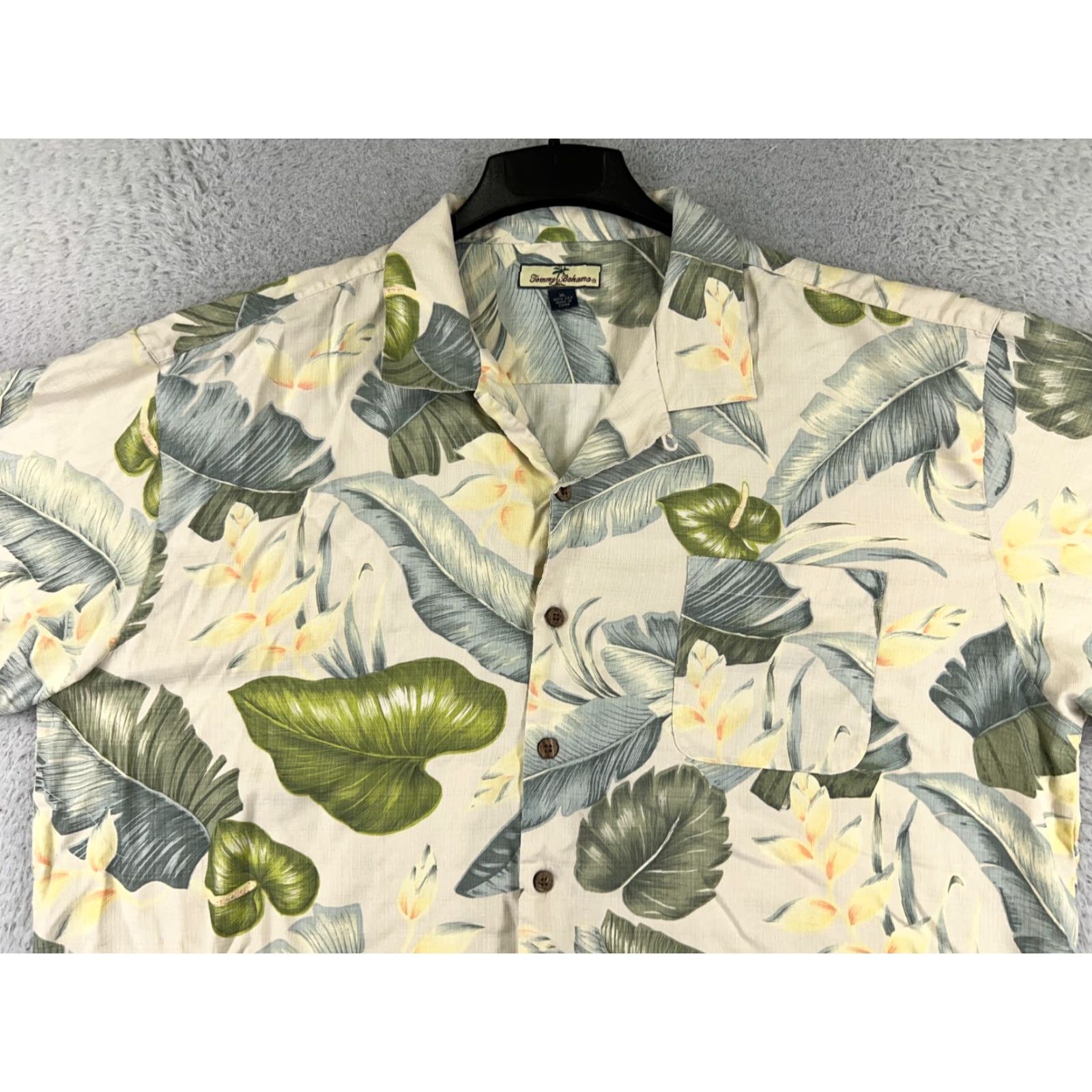 Tommy Bahama Tommy Bahama Shirt Men XL Beige Floral Silk Button-Up Hawaiian Camp Hawaiian Resort Floral Beach Aloha Men XL Beige Silk Button-Up Size US XL / EU 56 / 4 - 4 Thumbnail