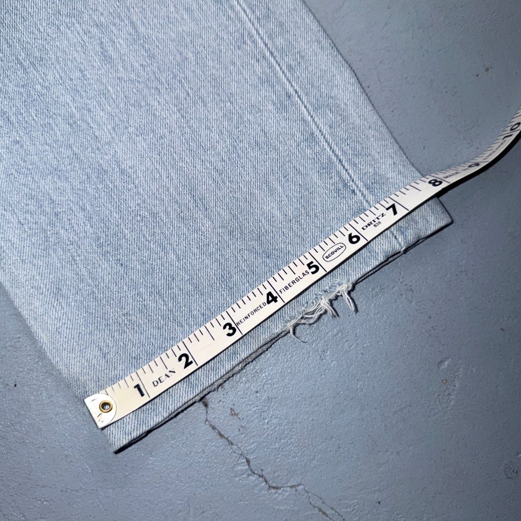 Levi's VINTAGE Levis 501 Jeans 90s XX Y2K Straight Leg Blue Light Wash 33x36 Act 31x32 Men Size US 33 - 5 Thumbnail