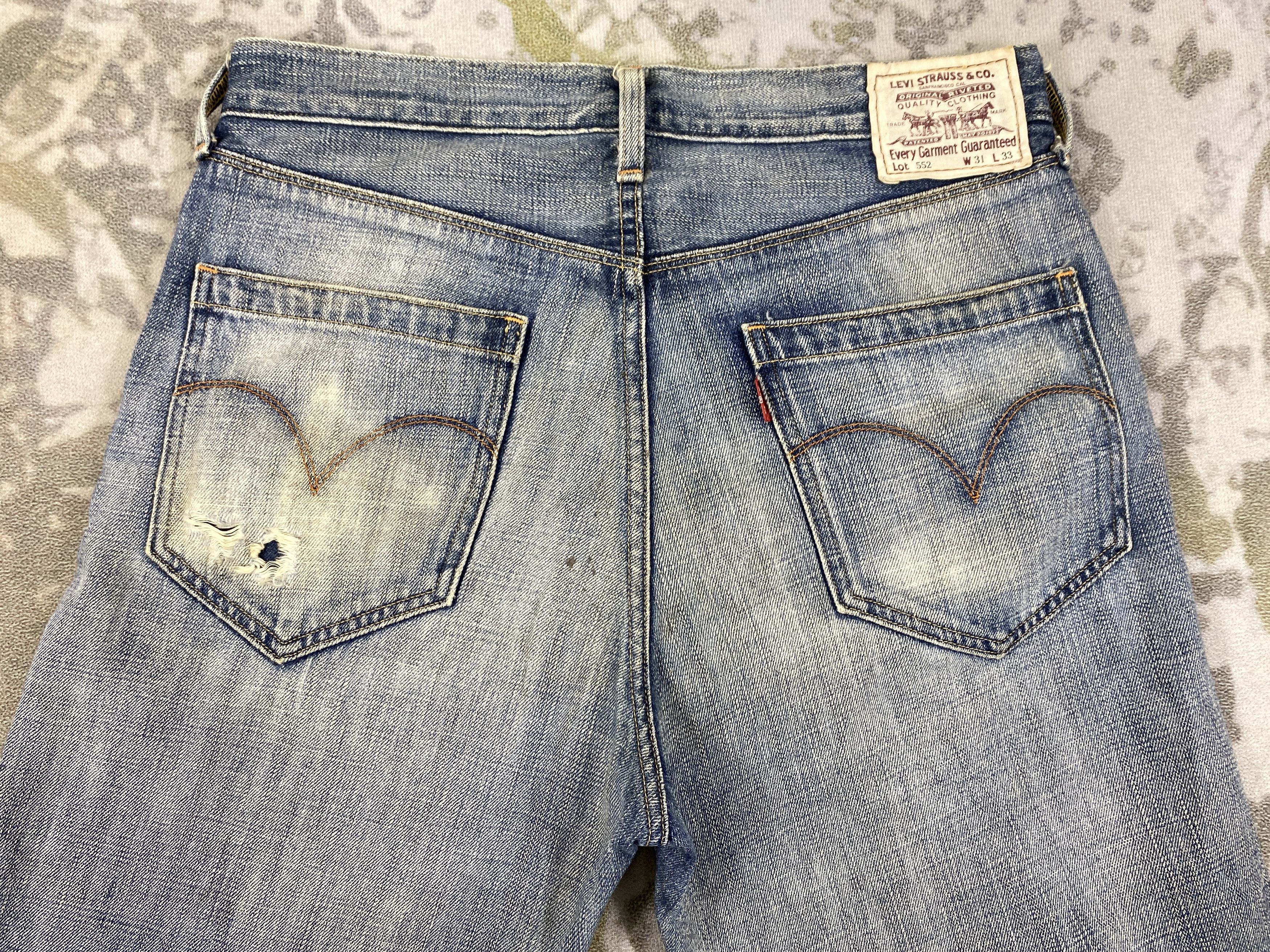Distressed Blue Vintage Levi's 552 31x29 Denim -SJ190