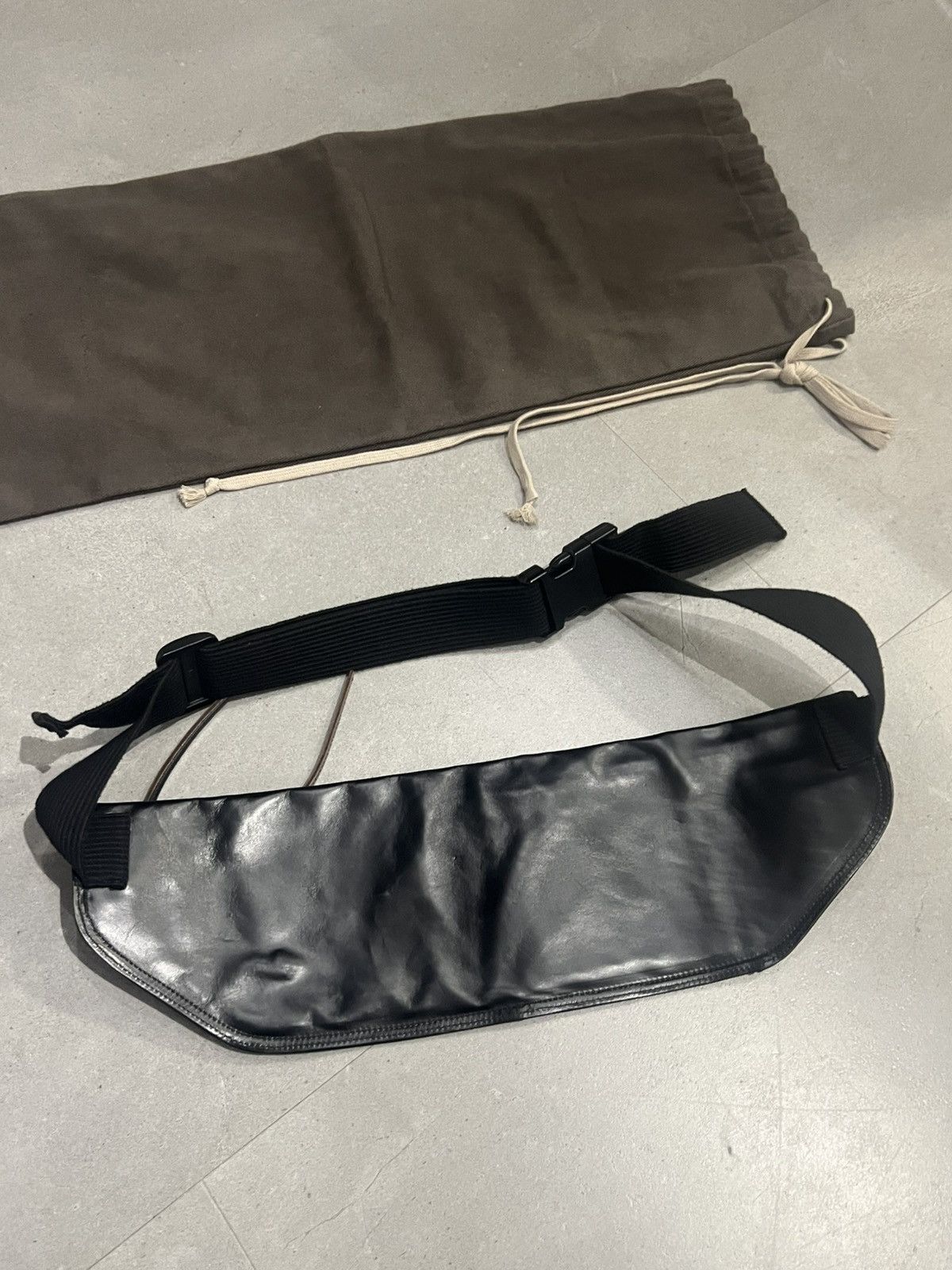 Rick Owens SS19 Rick Owens Babel Horse Leather Money Belt Bag Size ONE SIZE - 5 Thumbnail
