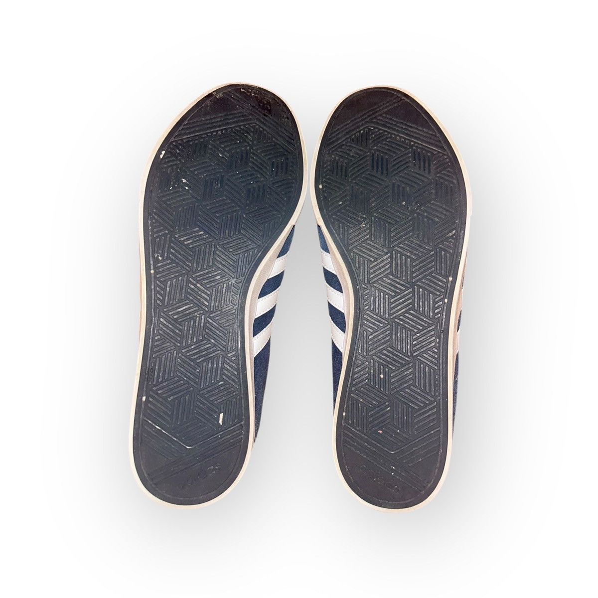 Adidas Adidas Sneakers Size US 6.5 / EU 39-40 - 3 Thumbnail