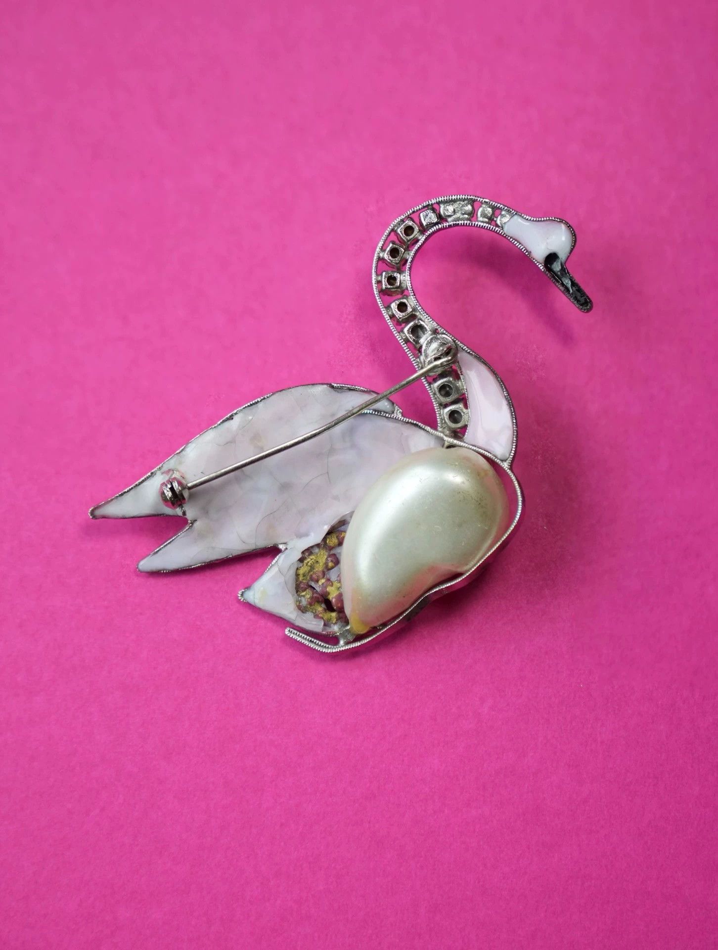 Other Gripoix 1960s French Swan Brooch - Pink Glass, Pearl Size ONE SIZE - 8 Thumbnail