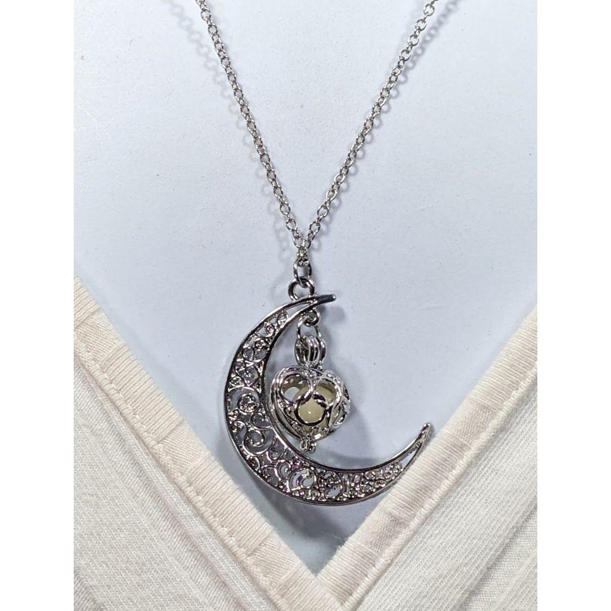 Other Mystical Moon And Star Silver Tone Filigree Necklace Size ONE SIZE - 7 Thumbnail