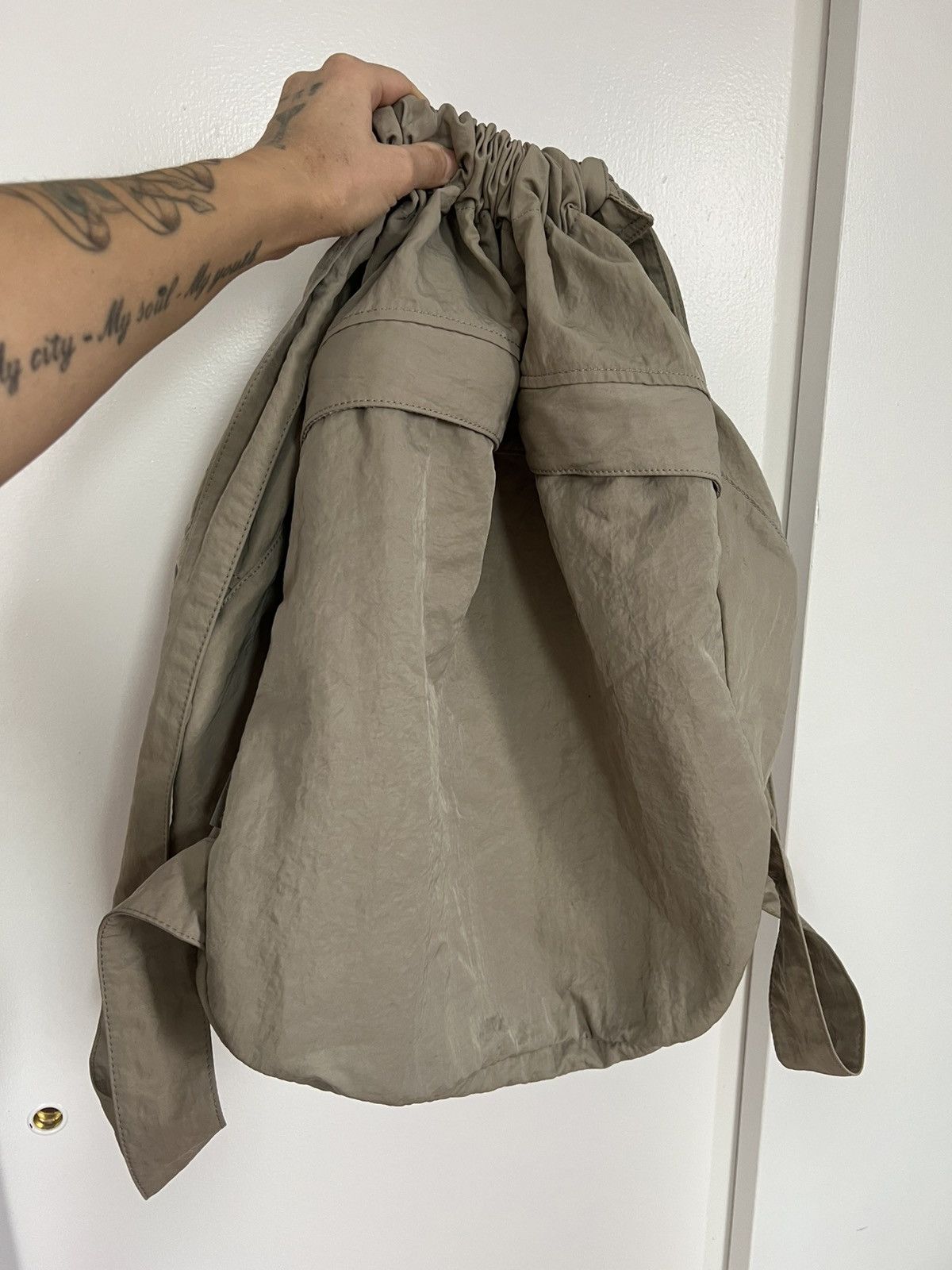 Hyein Seo Hyein Seo Beige Backsack Size ONE SIZE - 3 Thumbnail