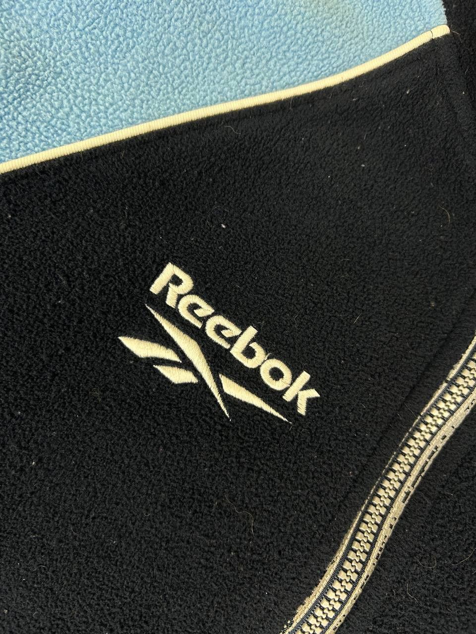 Reebok Vintage Reebok Aston Villa 1999 2000 Training Fleece Jacket Size US M / EU 48-50 / 2 - 6 Thumbnail