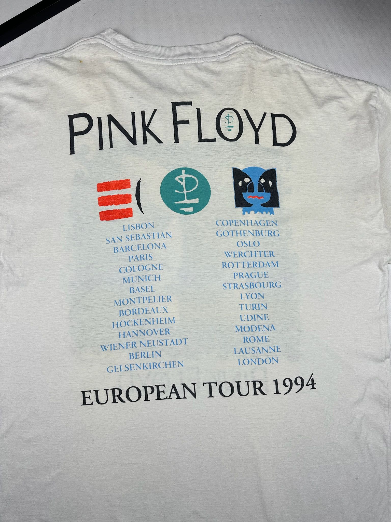 Band Tees Vintage 1994 Pink Floyd Division Bell Tour Distressed Faded Size US XL / EU 56 / 4 - 2 Thumbnail
