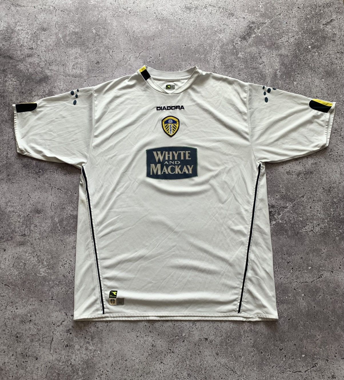 Diadora 🔥DIADORA LEEDS UNITED 2004/2005 HOMW SOCCER JERSEY Size US XL / EU 56 / 4 - 1 Thumbnail
