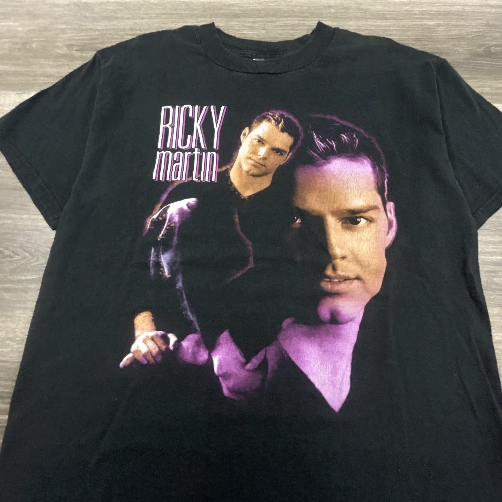 Vintage VINTAGE Ricky Martin Shirt Mens Large Black Winterland Graphic Music 90s Size US L / EU 52-54 / 3 - 3 Thumbnail