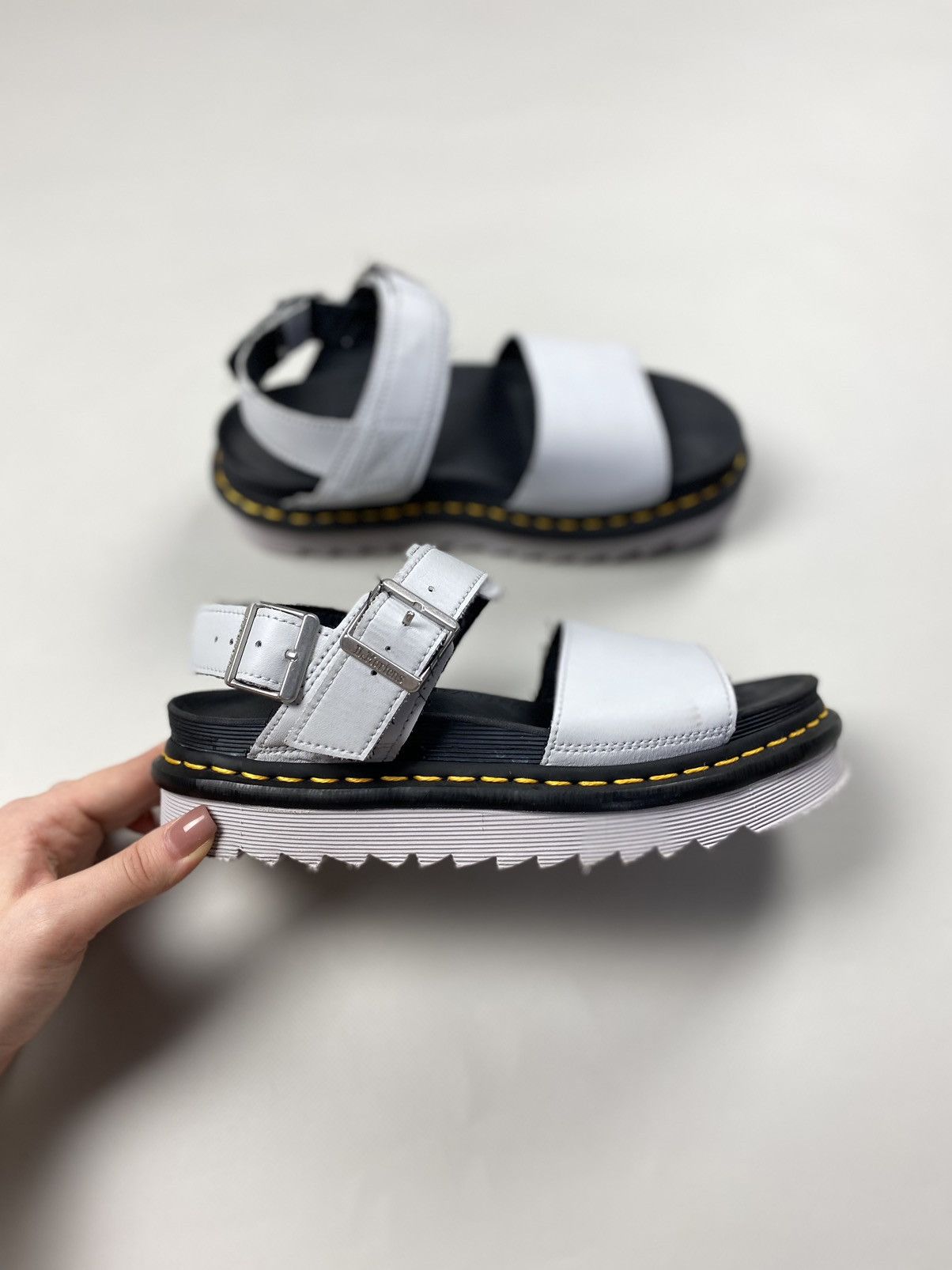 Dr. Martens Dr. Martens Docs Voss ladies sandals shoes size EU 38 US 7 Size US 7 / IT 37 - 19 Thumbnail