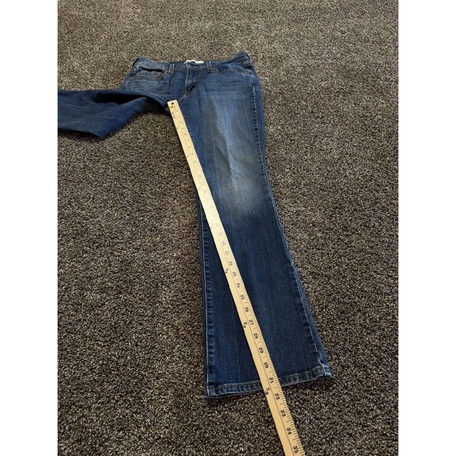 Levi's Levi’s Jeans 515 Bootcut Women’s Size 6 Blue Denim 29x32 6M Cowgirl Regular 5-Pocket Design Pants Jeans Women Size 28" / US 6 / IT 42 - 7 Thumbnail