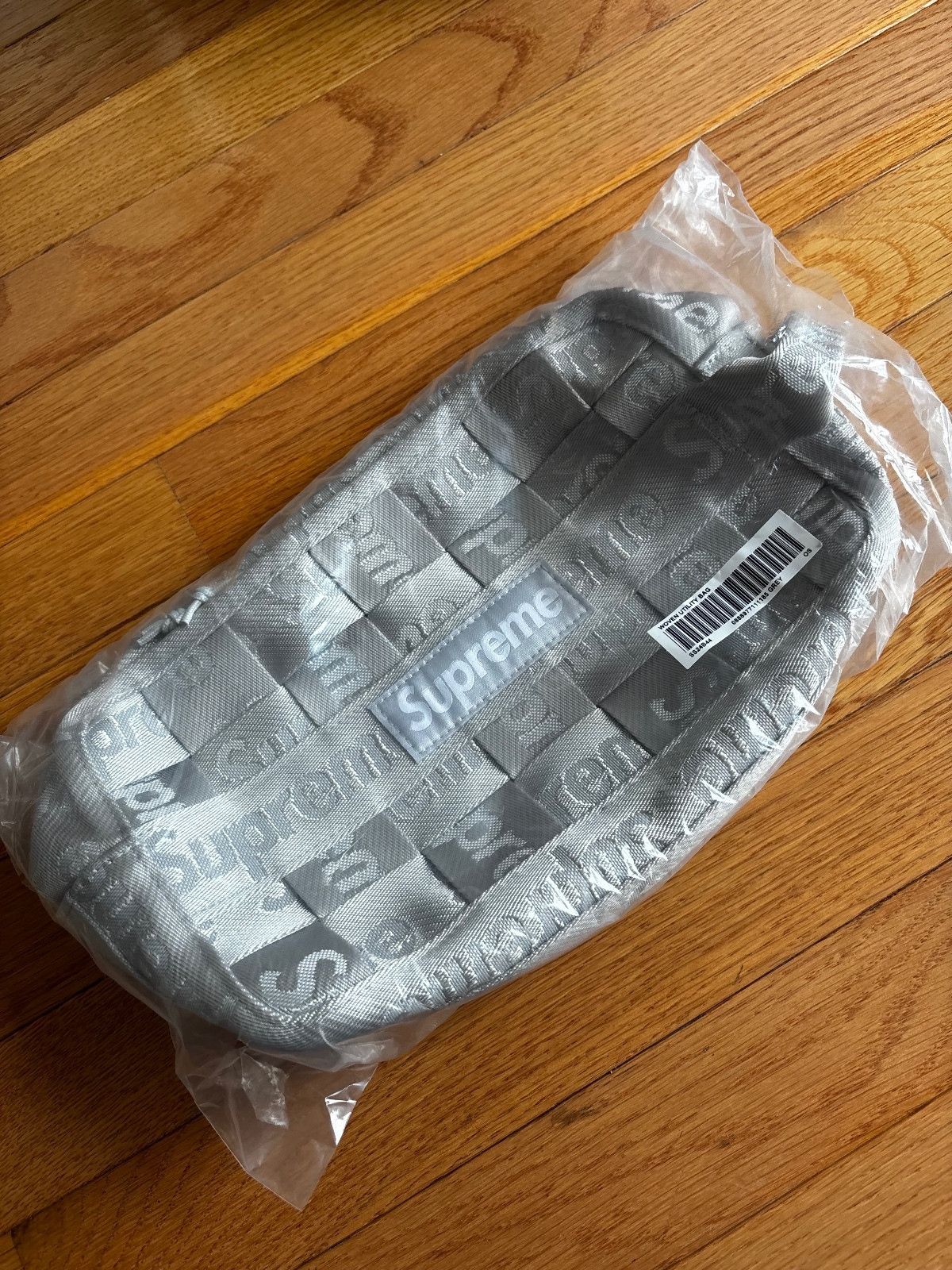 レア Supreme Woven Utility Bag grey 24ss Supreme Woven Bags are