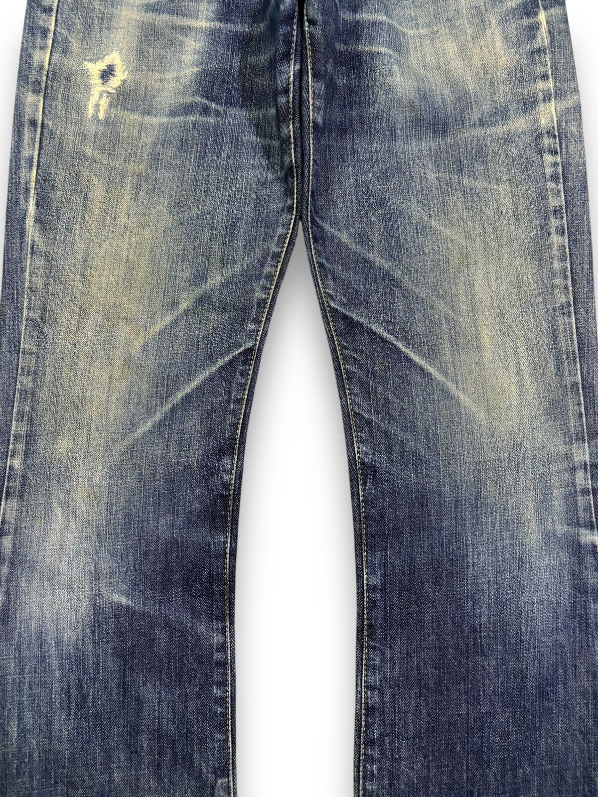 Tornado Mart Japanese Brand Kamikaze Attack Flare Distressed Jeans Size US 31 - 6 Thumbnail
