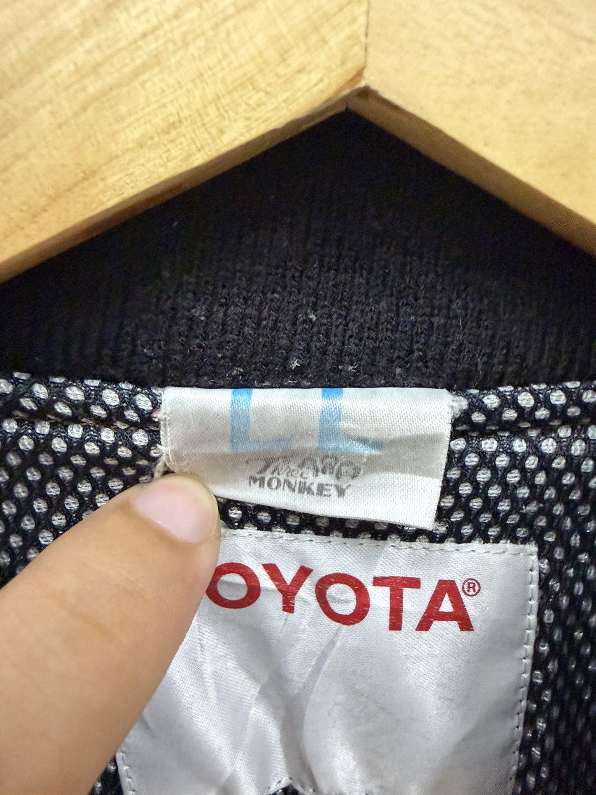 Vintage Vintage Toyota Racing Bomber Jacket Size US L / EU 52-54 / 3 - 8 Thumbnail
