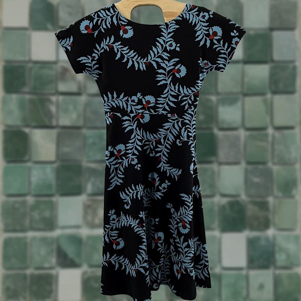 Boden Boden Dress Womens 4R Black Blue Floral Print Short Sleeve Fit Flare Zip Casual Polyester Dress Size 27" / US 4 / IT 40 - 1 Thumbnail