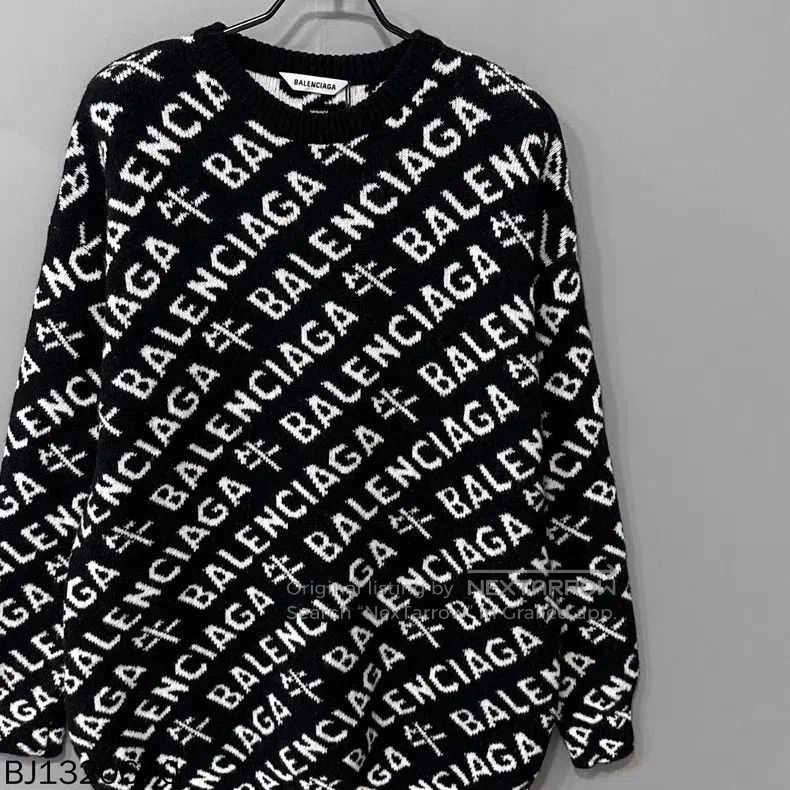 Balenciaga Balenciaga Ox year limited full print logo knit sweater Size US XS / EU 42 / 0 - 3 Thumbnail