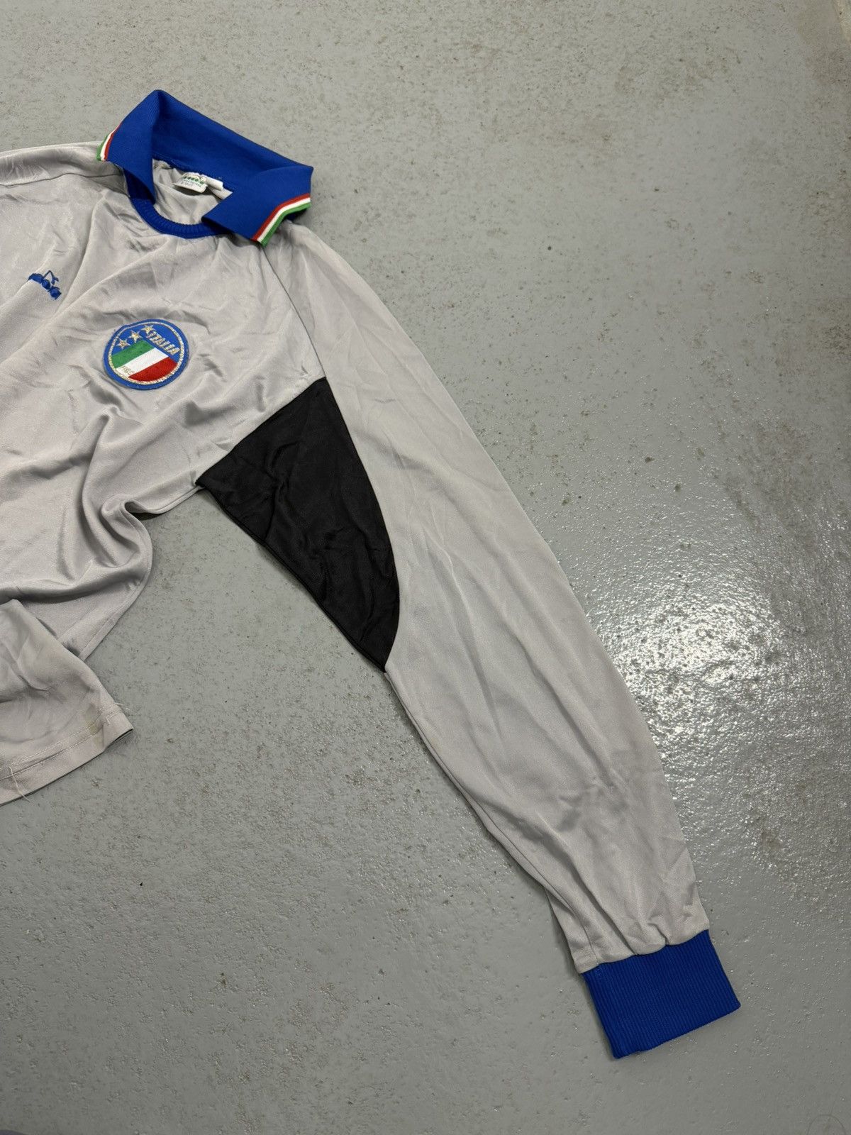 Diadora Vintage 1990 Diadora Italy Goalkeeper Soccer Jersey Size US M / EU 48-50 / 2 - 3 Thumbnail