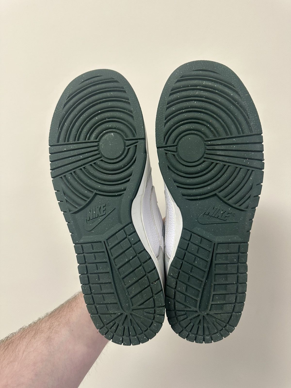 Nike VNDS Nike Dunk Low Vintage Green Size US 10 / EU 43 - 8 Thumbnail