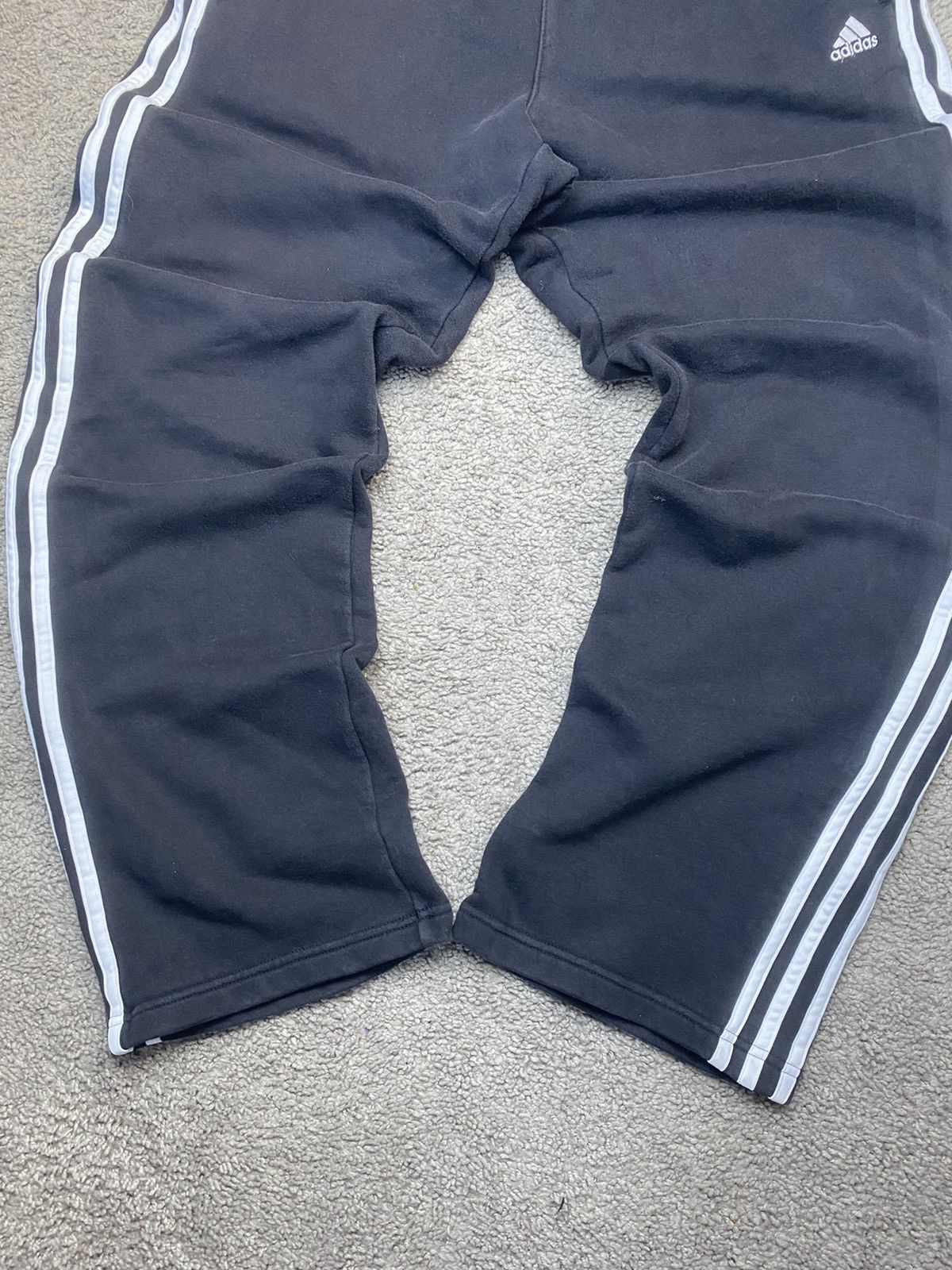 Adidas × Vintage Vintage Baggy Adidas Sweatpants Size US 30 / EU 46 - 3 Thumbnail