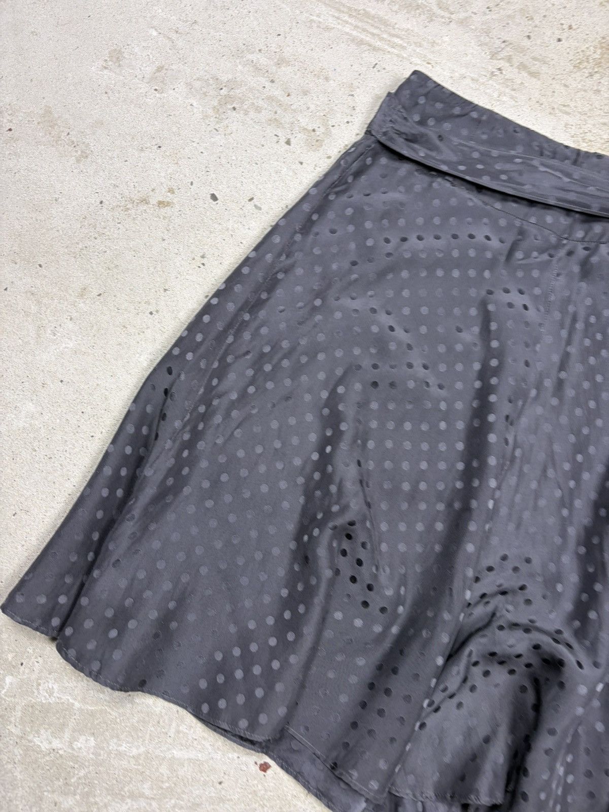 Balenciaga Balenciaga 2006 Silk Polka Dot Pleated Skirt Belted Tied Size 26" / US 2 / IT 38 - 5 Thumbnail