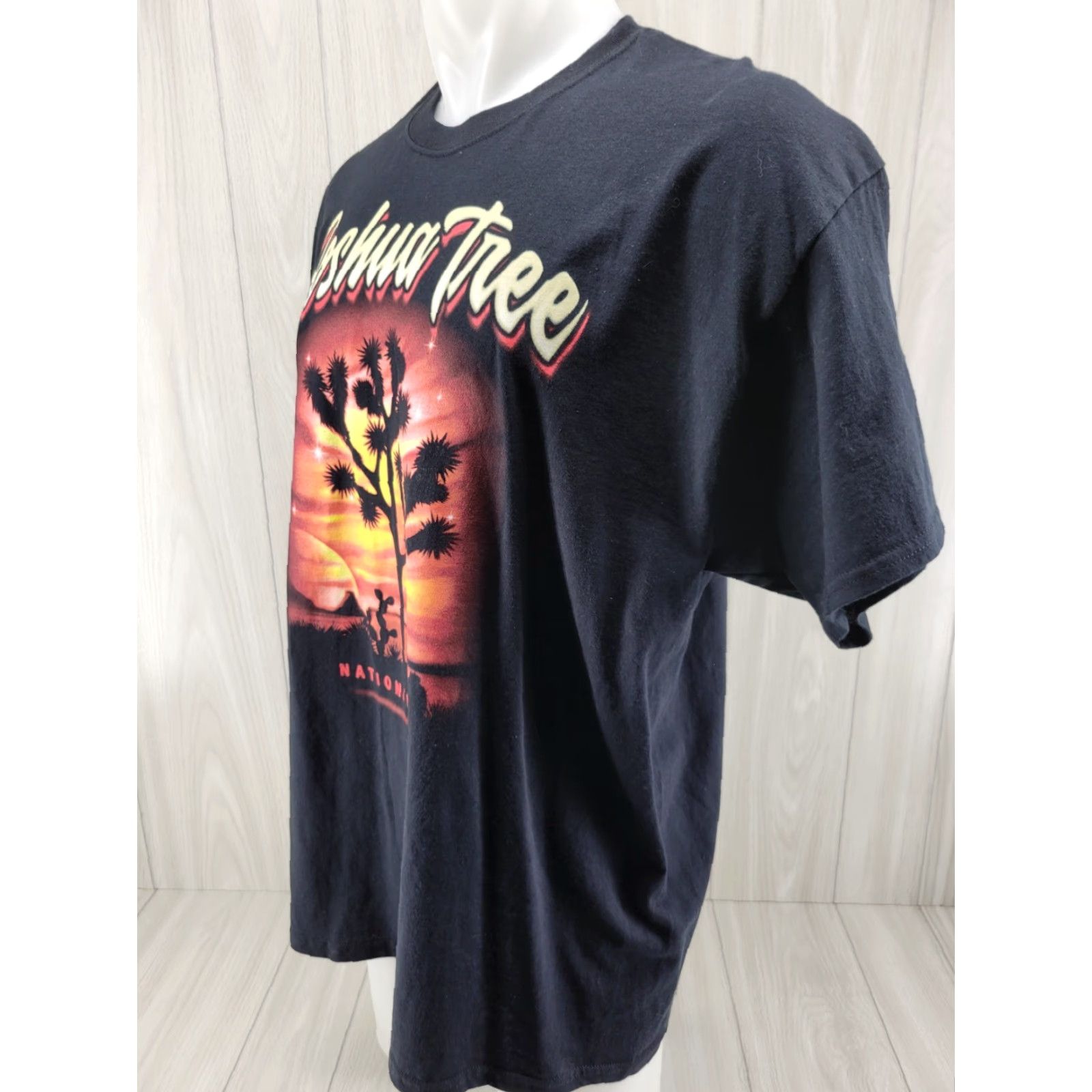 Vintage VINTAGE DOM JOSHUA TREE NATIONAL PARK SOUVENIR T-SHIRT XL Black Cotton Jersey Logo 90s USA Nature Unisex Adults Shirt Mens Size US XL / EU 56 / 4 - 3 Thumbnail
