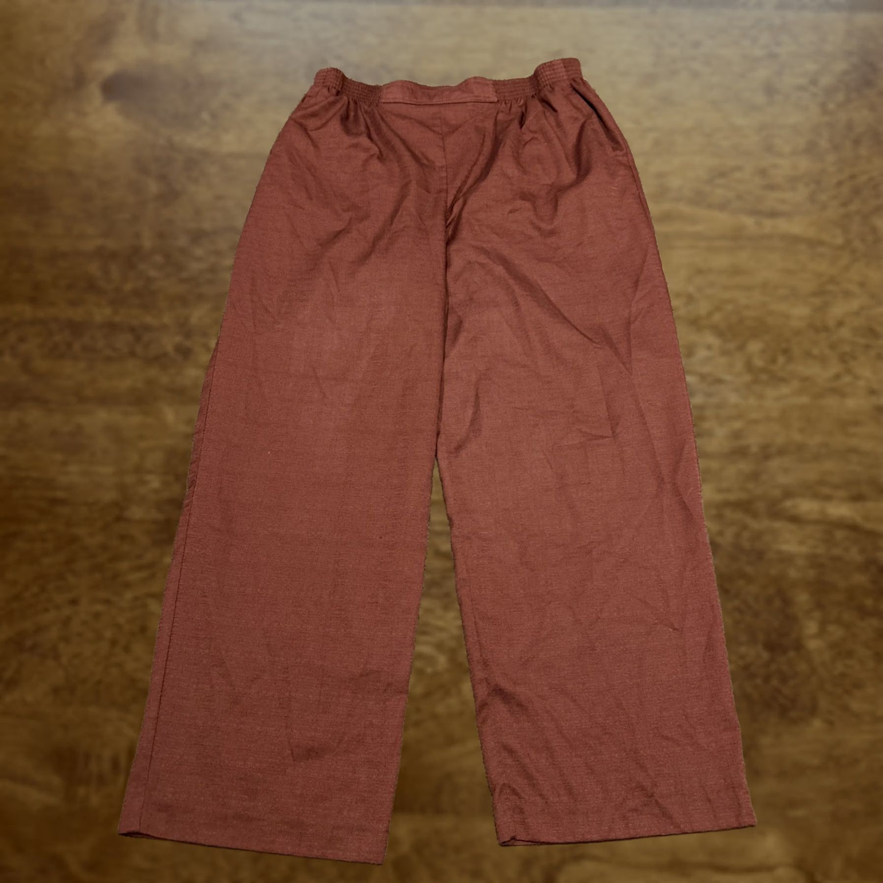 Vintage VTG Alfred Dunner Pants Women’s 14 Dress Pants Elastic Waist Straight 27 Inseam Brown 90s Vintage Regular Polyester knit Casual Mens Womens Girls? Size 36" / US 14 / IT 50 - 1 Thumbnail