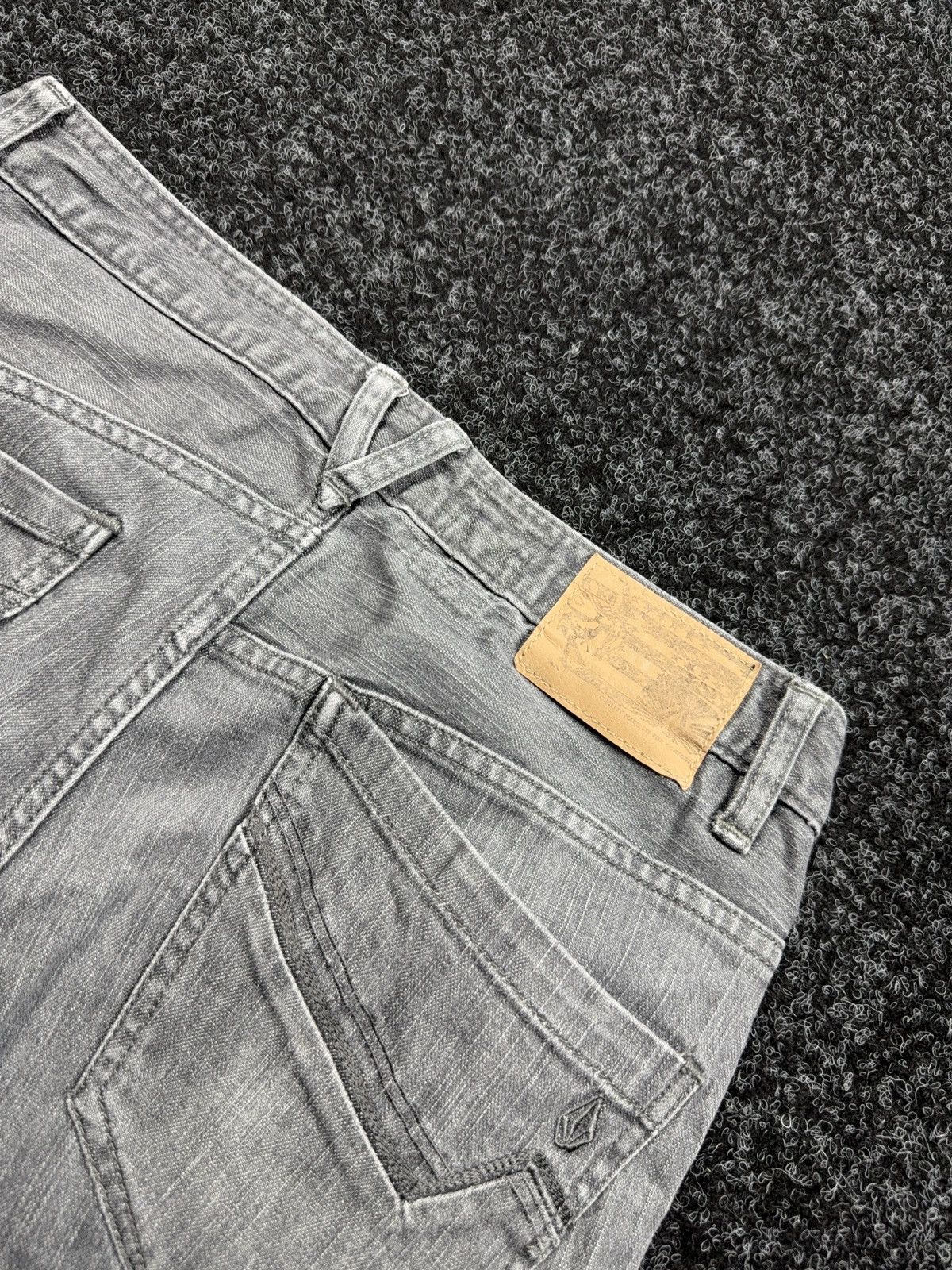 Volcom Retro 00s Y2K Vintage Volcom Japanese Style Skate SK8 jeans Size US 32 / EU 48 - 16 Thumbnail