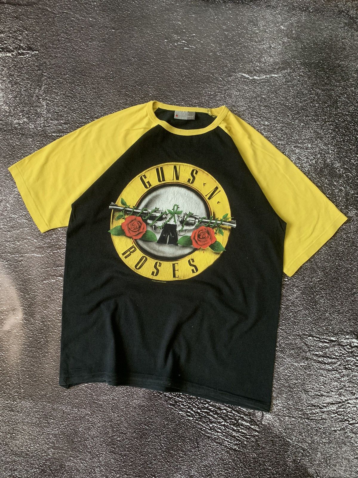 Band Tees 2004 Guns N Roses T-Shirt Size US M / EU 48-50 / 2 - 1 Thumbnail