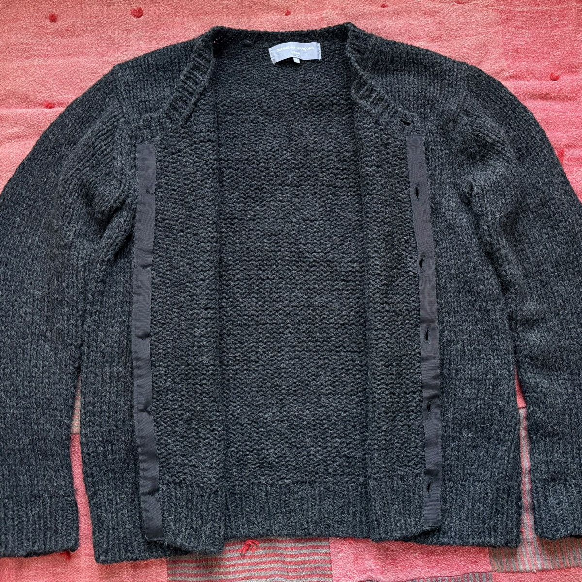 Comme des Garcons Comme Des Garcons Hand Knit Wool Cardigan Size US S / EU 44-46 / 1 - 5 Thumbnail