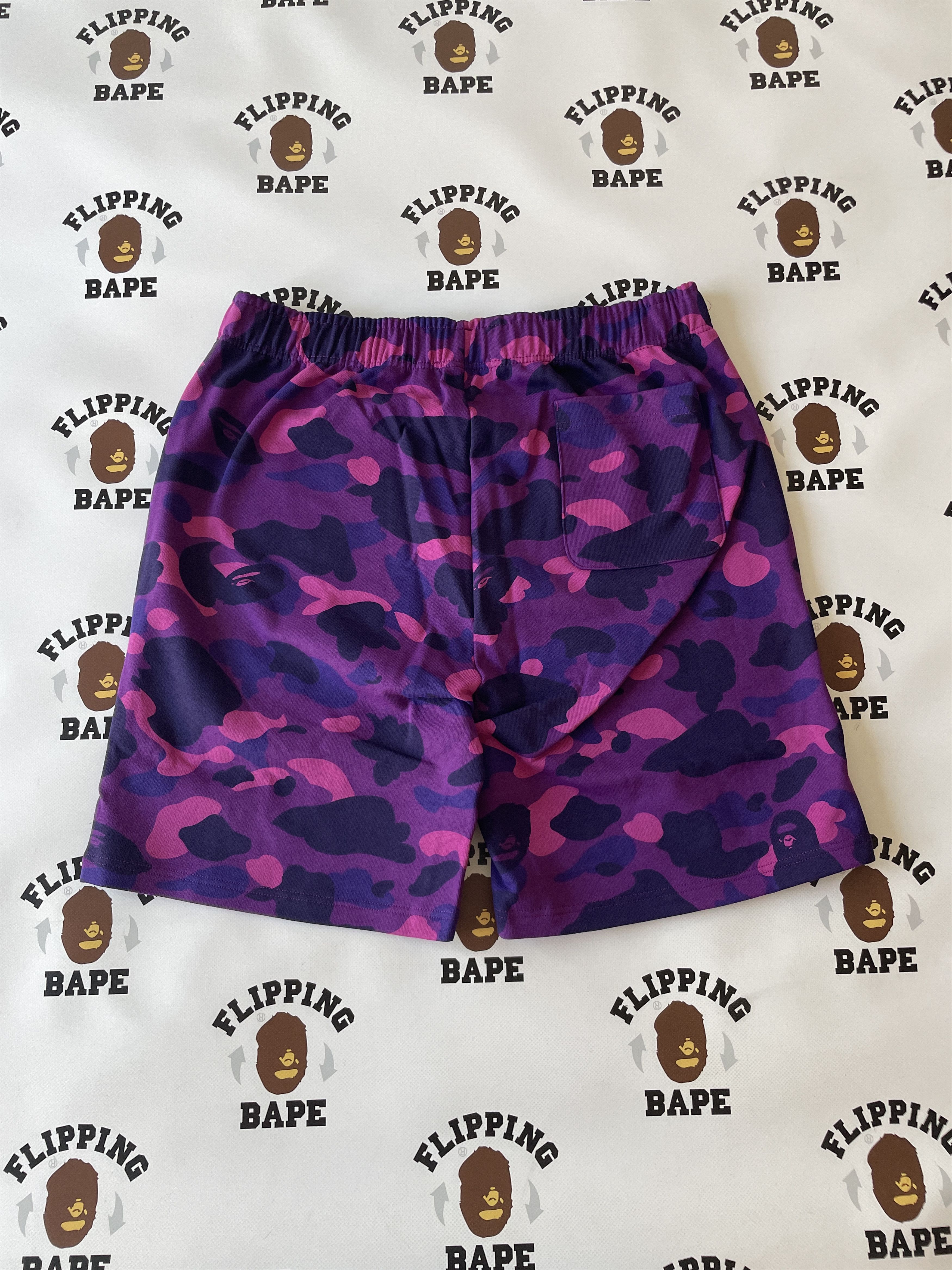 Bape BAPE COLOR CAMO SHARK SWEAT SHORTS Size US 34 / EU 50 - 3 Thumbnail
