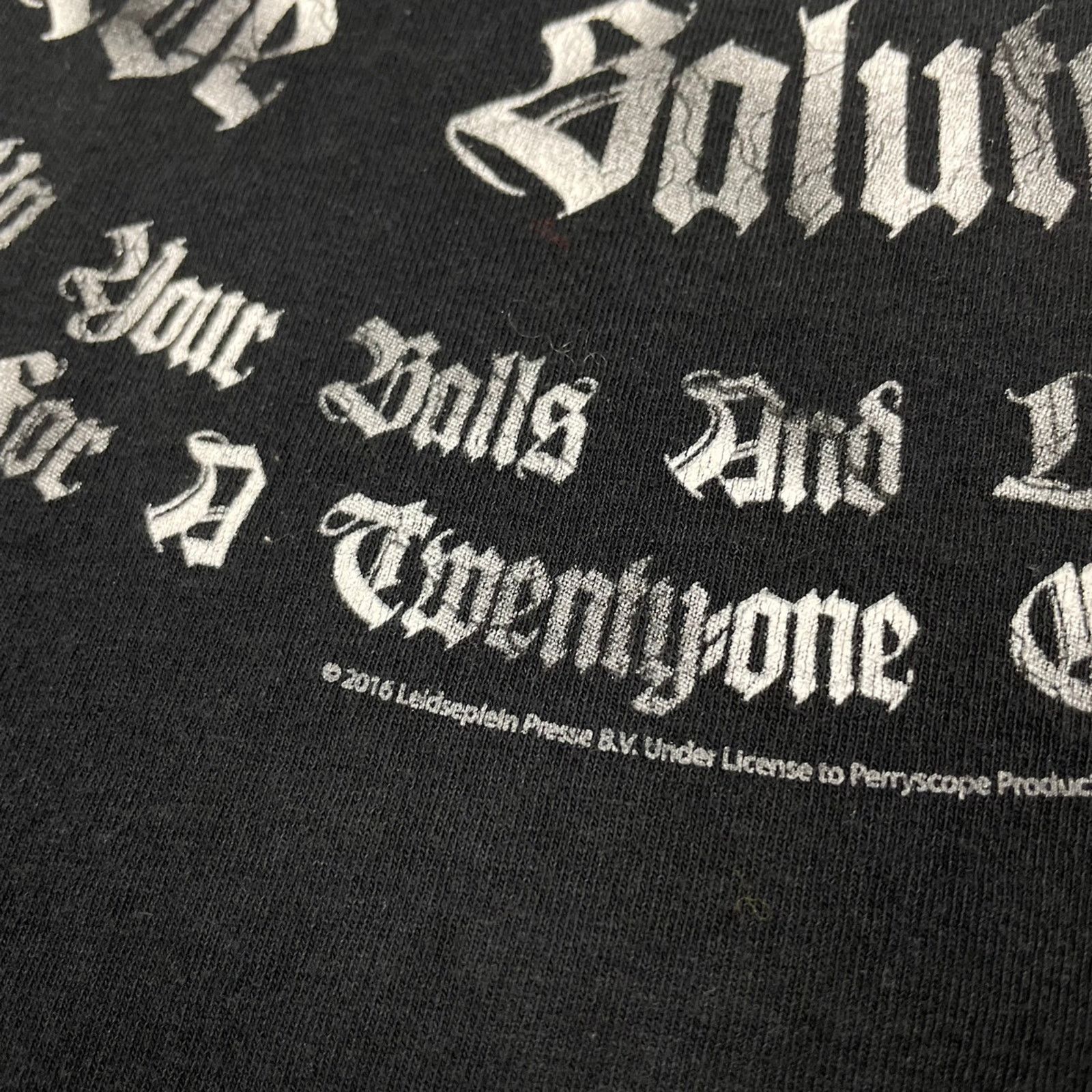 Fruit Of The Loom Vintage AC/DC Me Salute You T Shirt Size XXL Black Size XXL / US 16-18 / IT 52-54 - 7 Thumbnail