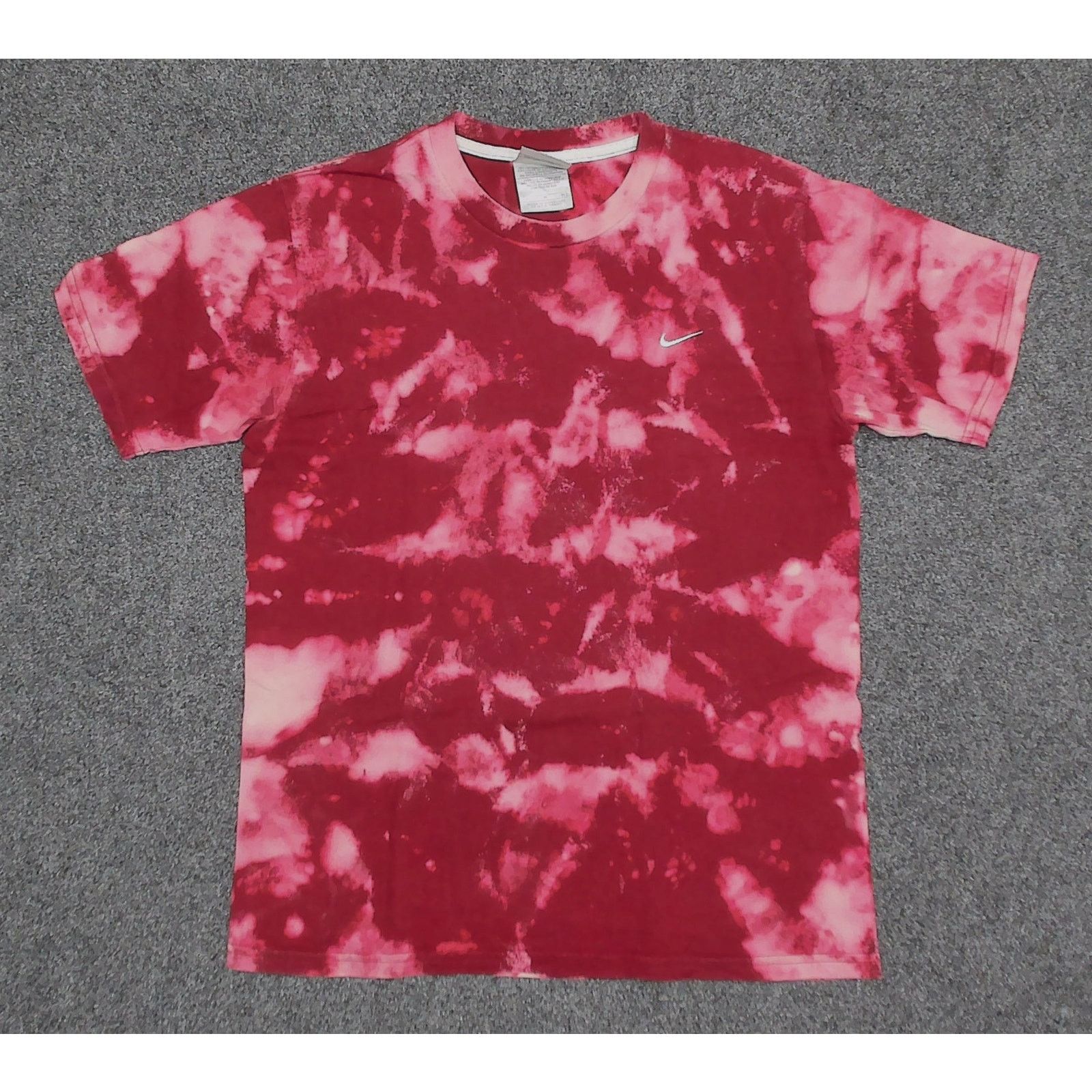 Nike Nike | Y2K Silver Tag Custom Reverse Bleach T-Shirt Size US M / EU 48-50 / 2 - 3 Thumbnail