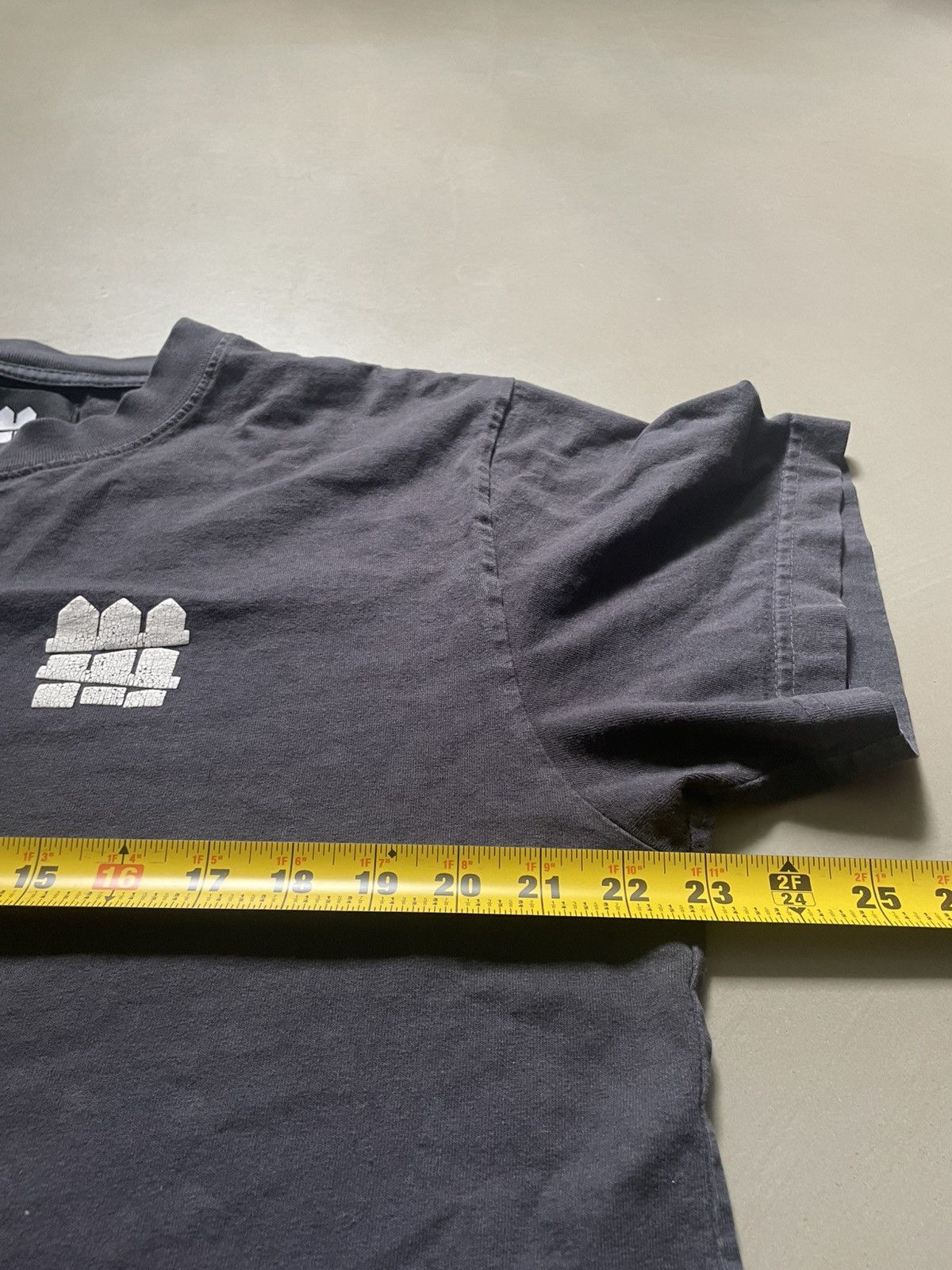 Undefeated undefeated faded black basic shirt Size US L / EU 52-54 / 3 - 6 Thumbnail