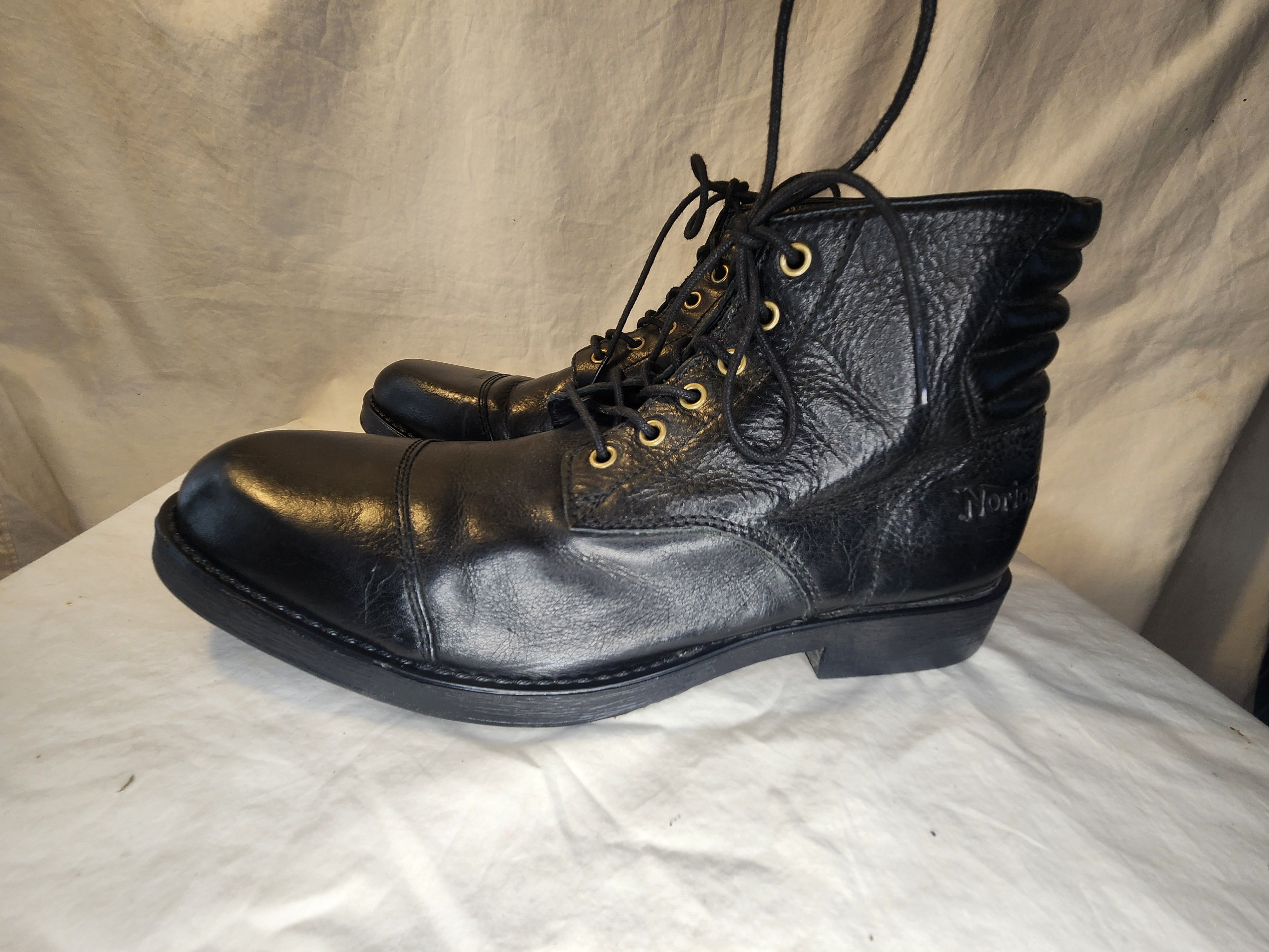 Clarks NORTON WALLABEES ORIGINAL Size US 12 / EU 45 - 3 Thumbnail
