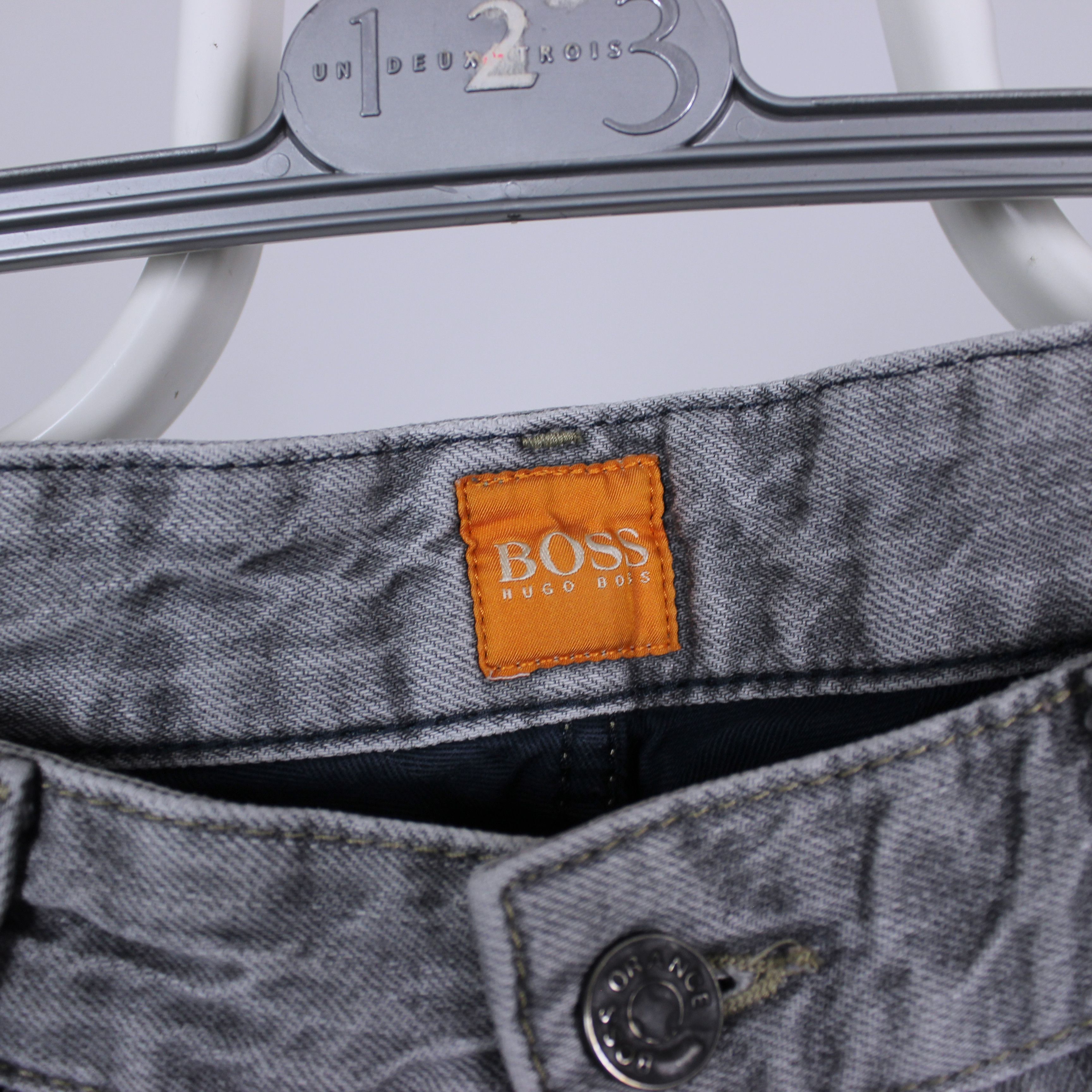 Hugo Boss Hugo Boss denim men jeans rare 32 gray light Size US 32 / EU 48 - 5 Thumbnail