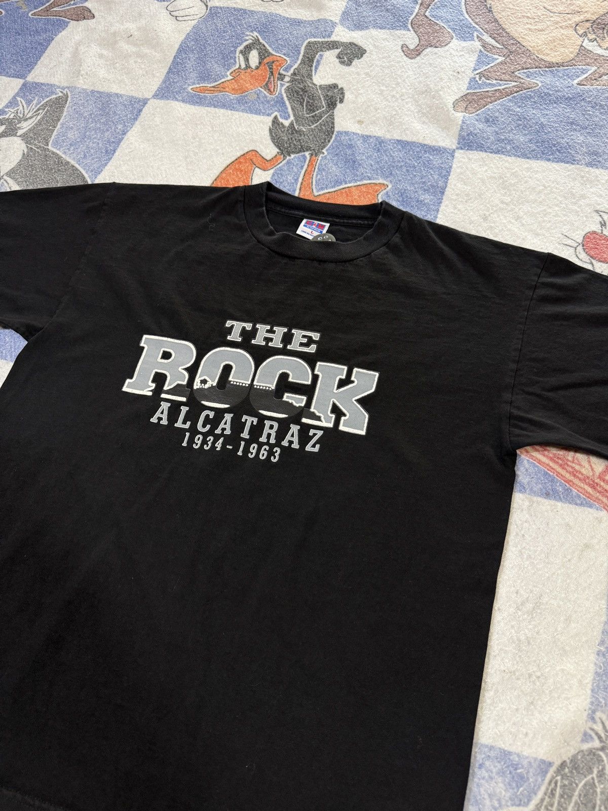Vintage Vintage the rock Alcatraz tee Size US L / EU 52-54 / 3 - 2 Thumbnail