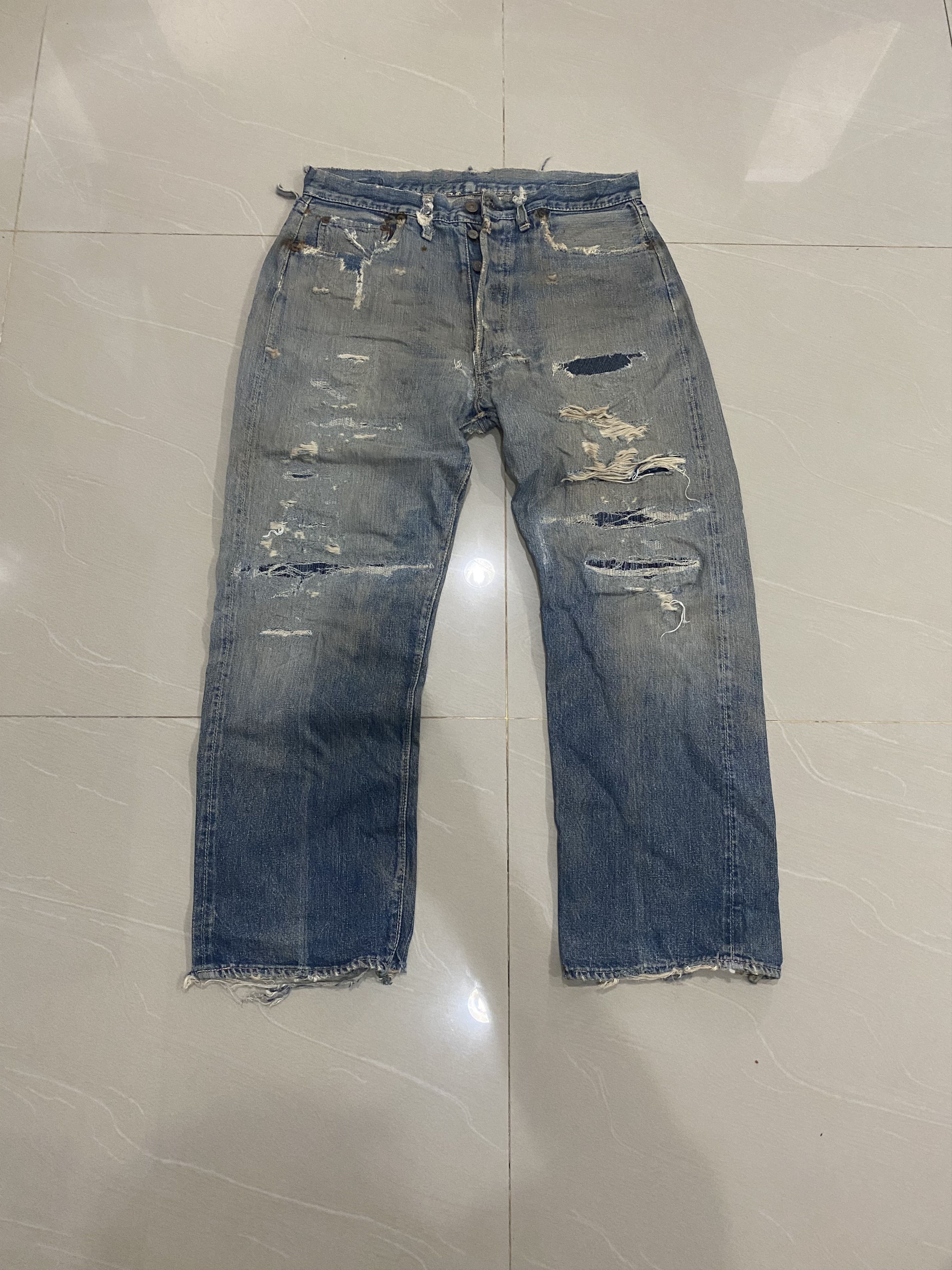 Levi's Rare 50s Levis 501 Big E Distressed Collector's Size US 33 - 1 Thumbnail